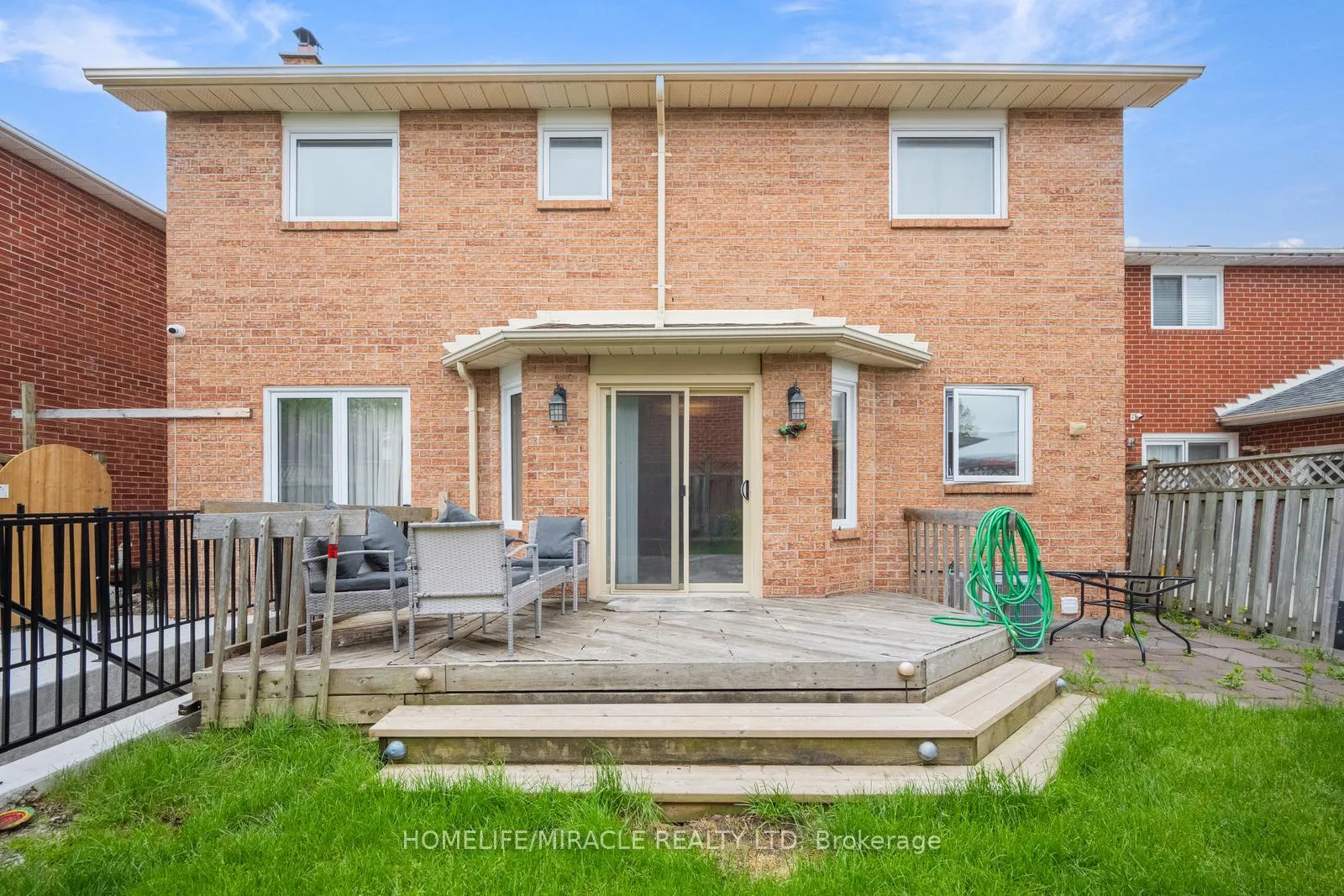 Photo 46 of 309 Conestoga Drive, Brampton, Heart Lake West — HOMEH