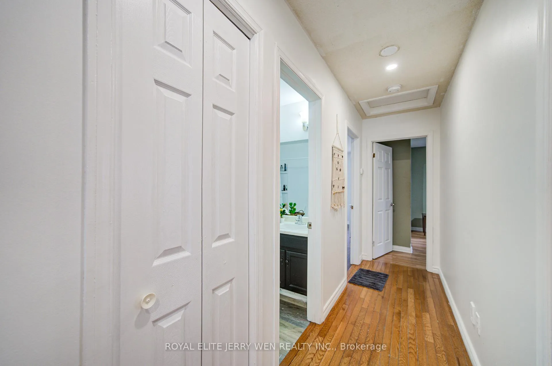 Photo 14 of 1402 Wilson Road N, Oshawa, Samac — HOMEH