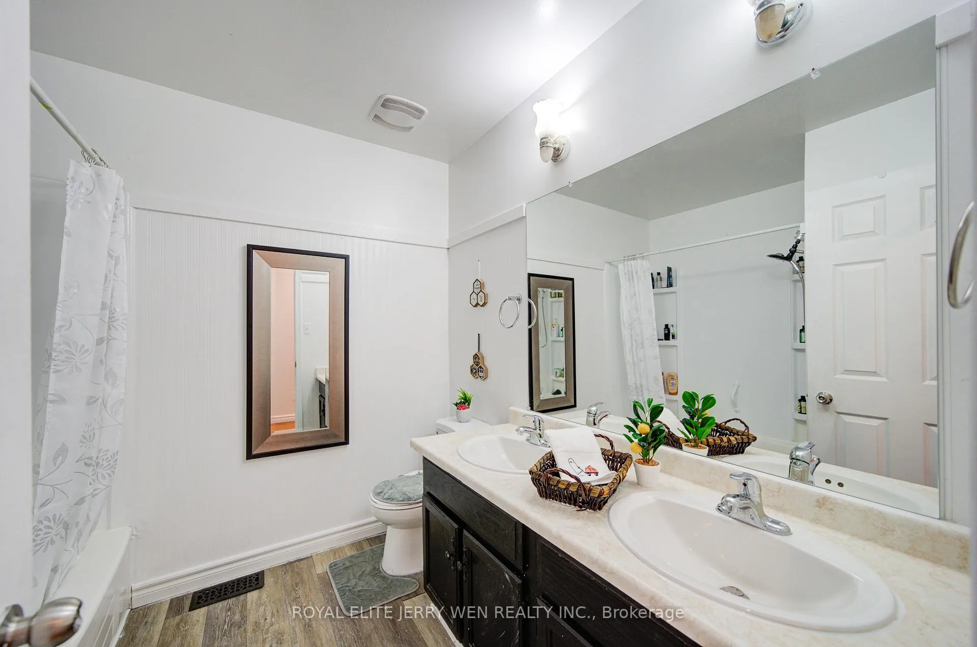 Photo 15 of 1402 Wilson Road N, Oshawa, Samac — HOMEH