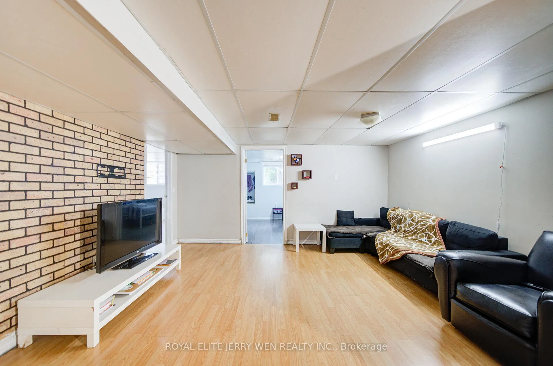 Photo 27 of 1402 Wilson Road N, Oshawa, Samac — HOMEH