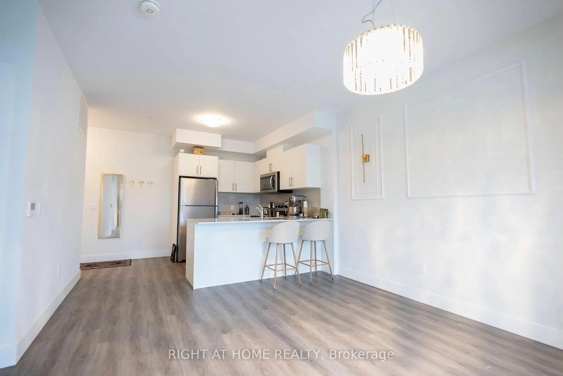 Photo 15 of Unit 302, 1000 Lackner Place E, Kitchener — HOMEH