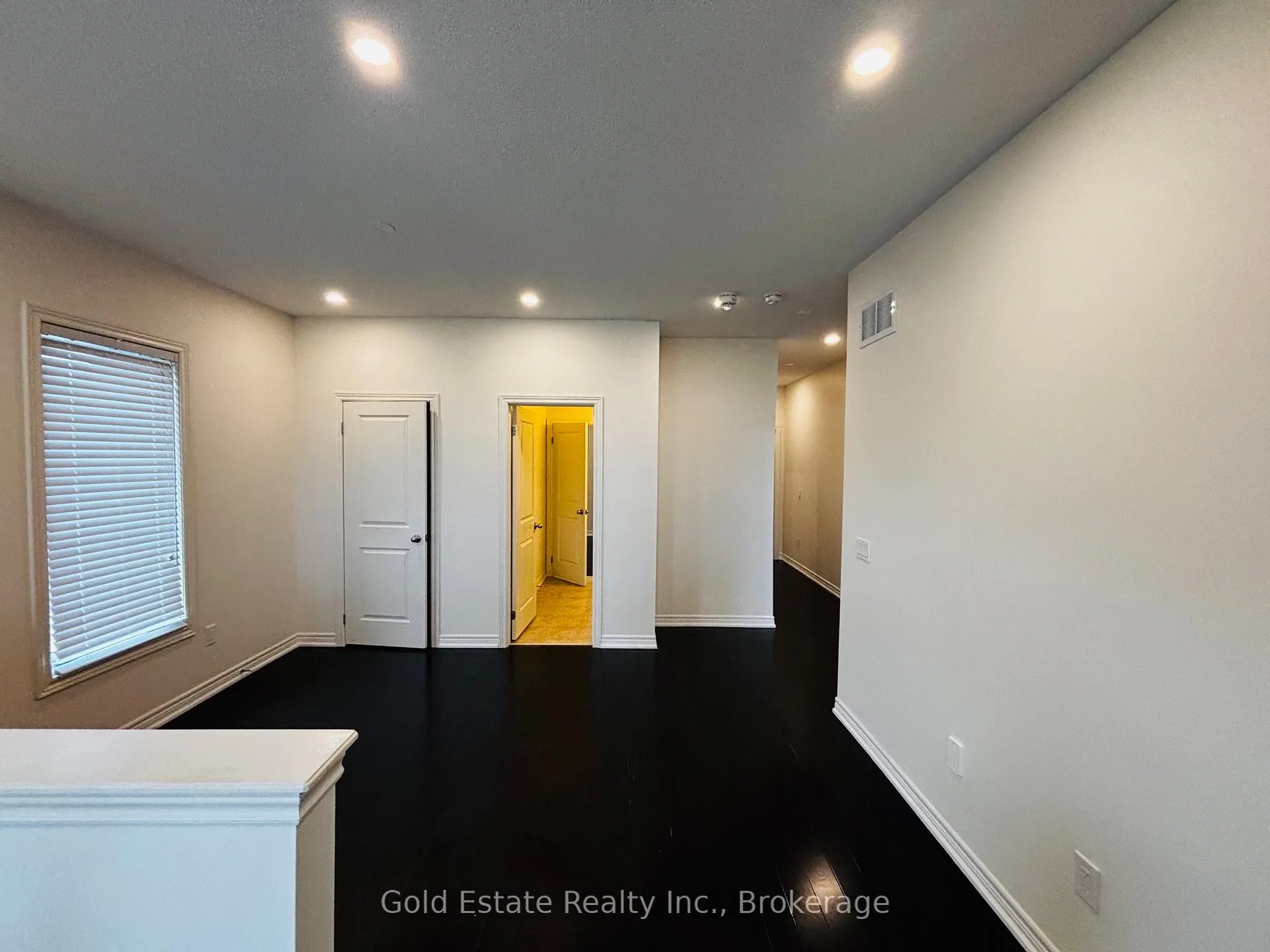 Photo 7 of Unit Upper Unit only, 247 Buick Boulevard, Brampton, Northwest Brampton — HOMEH