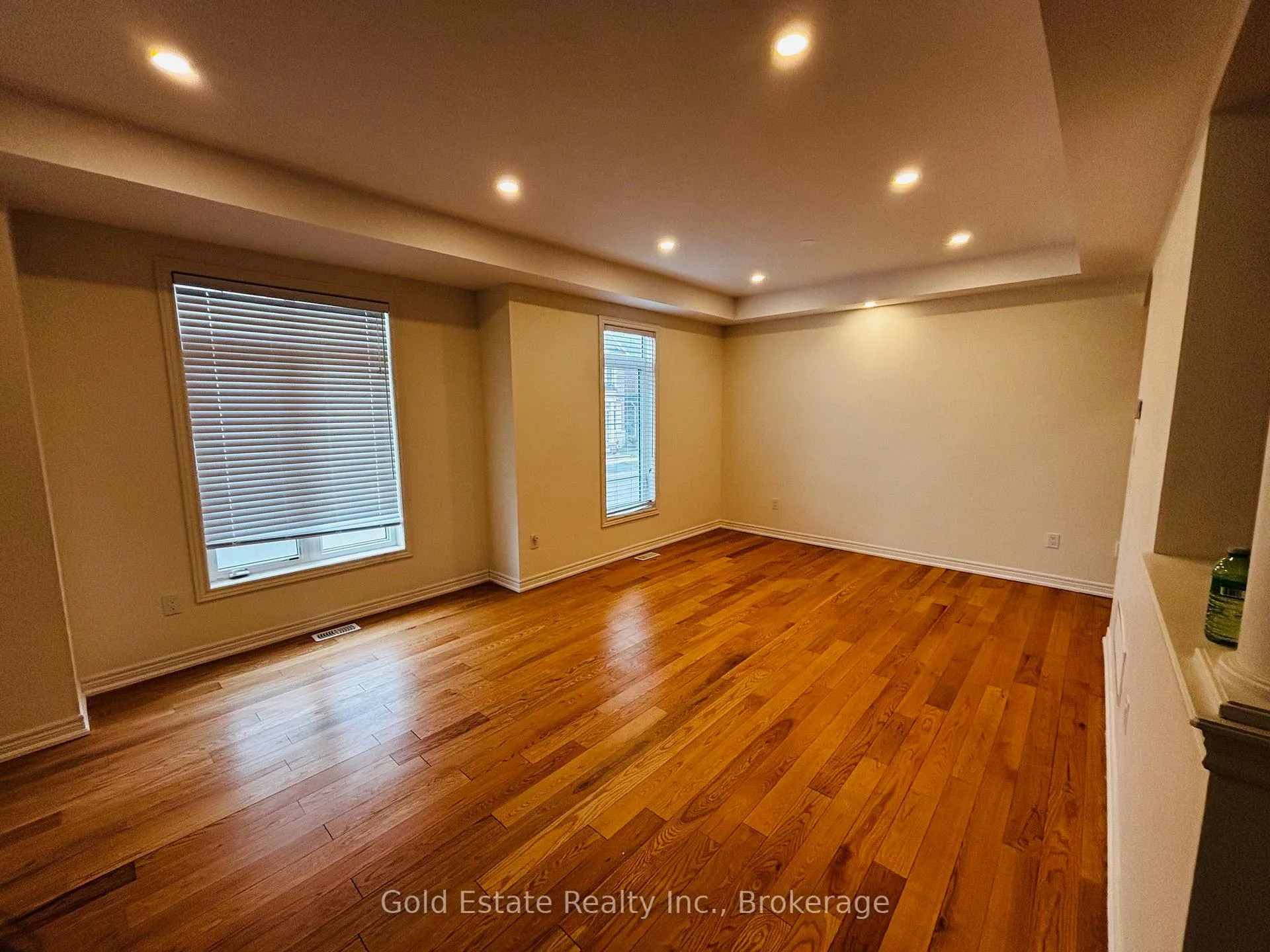 Photo 18 of Unit Upper Unit only, 247 Buick Boulevard, Brampton, Northwest Brampton — HOMEH