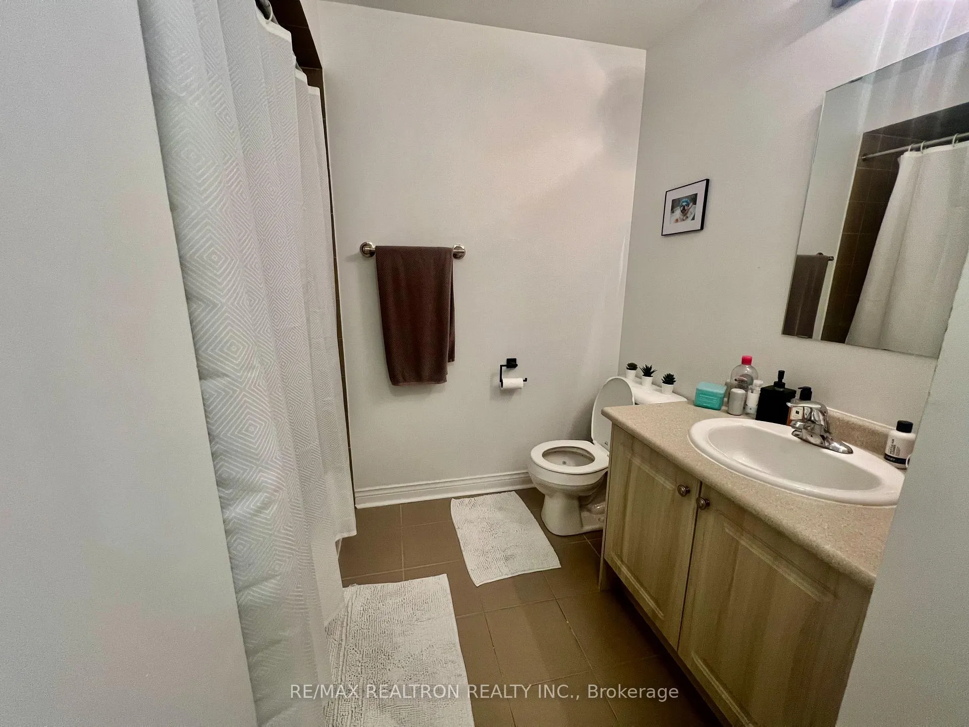 Photo 16 of 35 Enderly Street, Ajax, South East — HOMEH