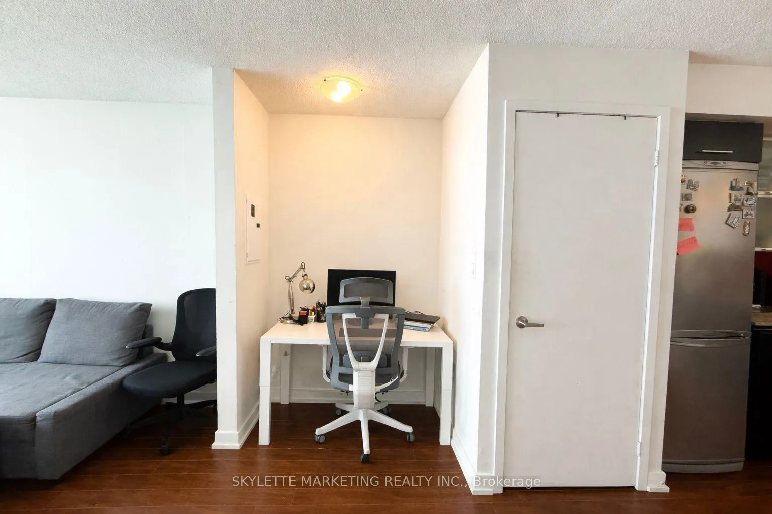 Photo 3 of Unit 505, 8 Telegram Mews, Toronto, Waterfront Communities — HOMEH