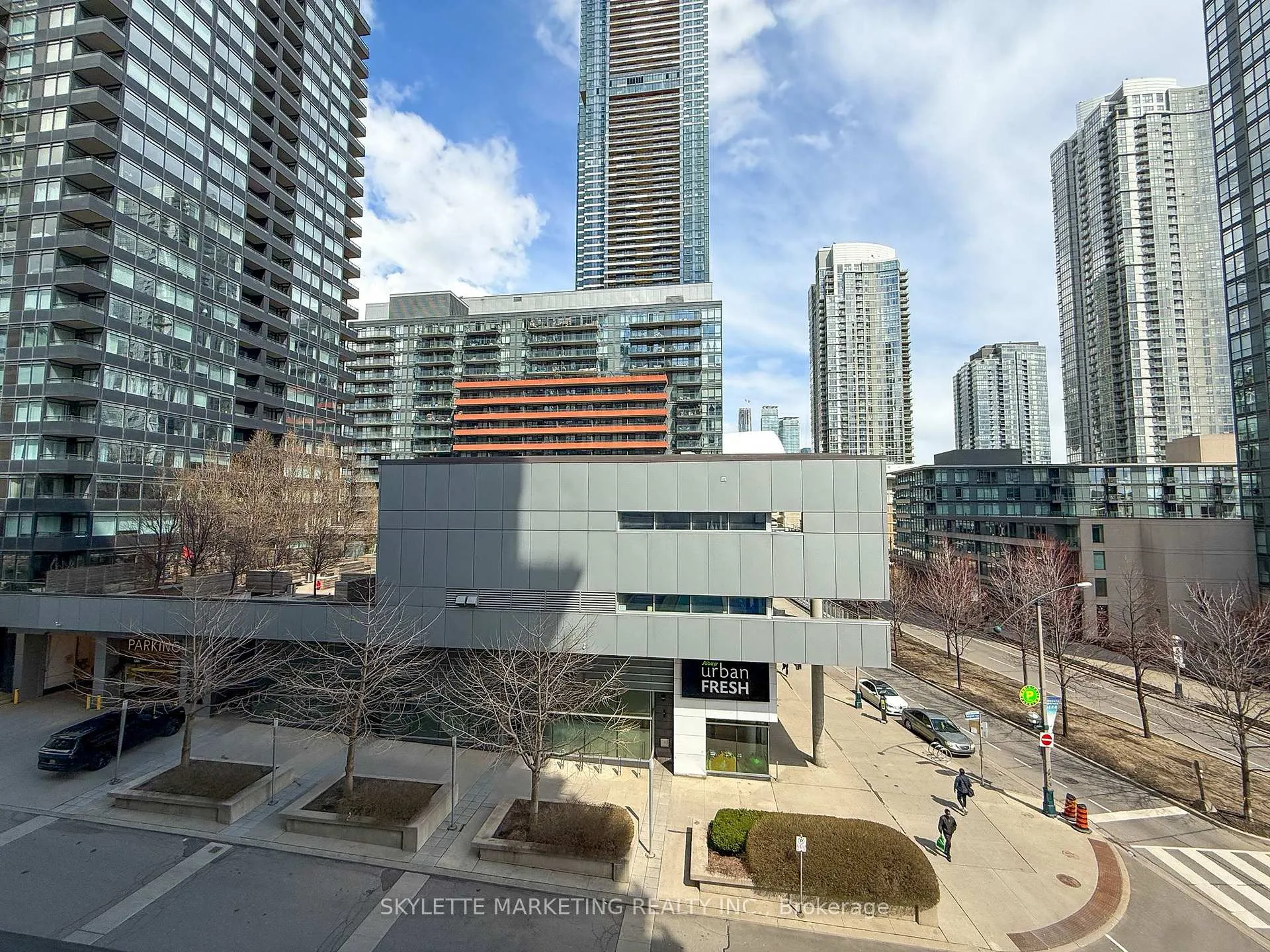 Photo 13 of Unit 505, 8 Telegram Mews, Toronto, Waterfront Communities — HOMEH