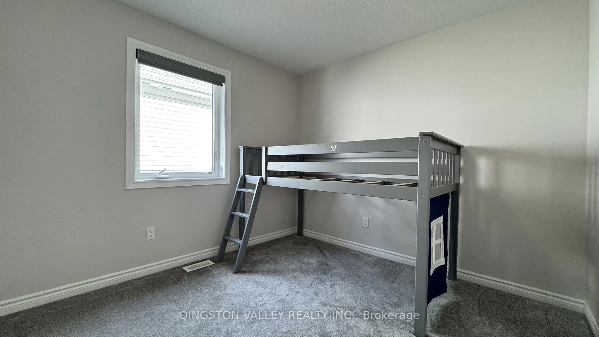 Photo 19 of 820 Horseshoe Falls Way, Ottawa, Barrhaven - Heritage Park — HOMEH