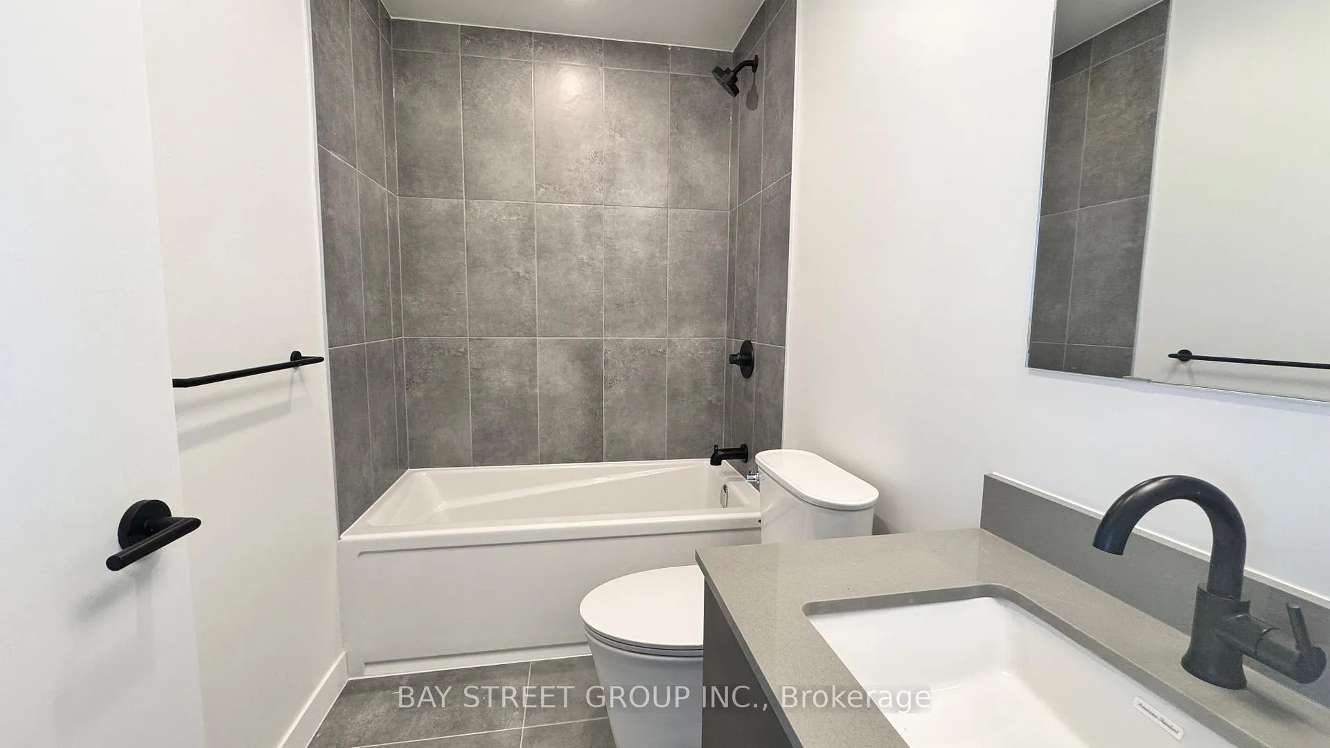 Photo 16 of Unit D711, 4878 Powers Common, Burlington, Alton — HOMEH