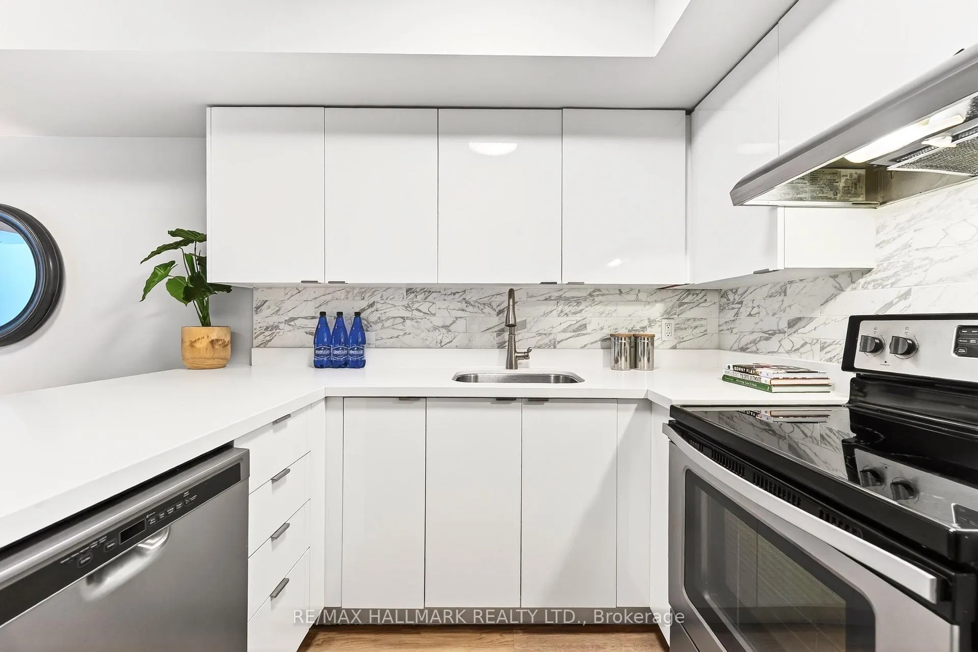 Photo 20 of Unit 214, 415 Jarvis Street, Toronto, Cabbagetown-South St. James Town — HOMEH