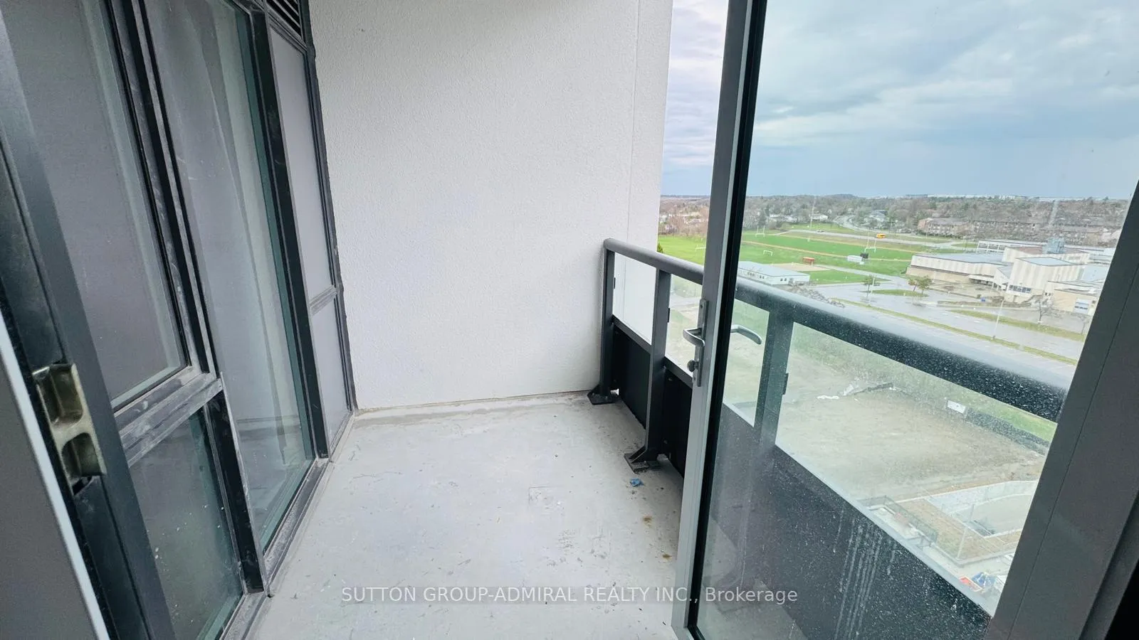 Photo 11 of Unit 1205A, 705 Davis Drive, Newmarket, Huron Heights-Leslie Valley — HOMEH