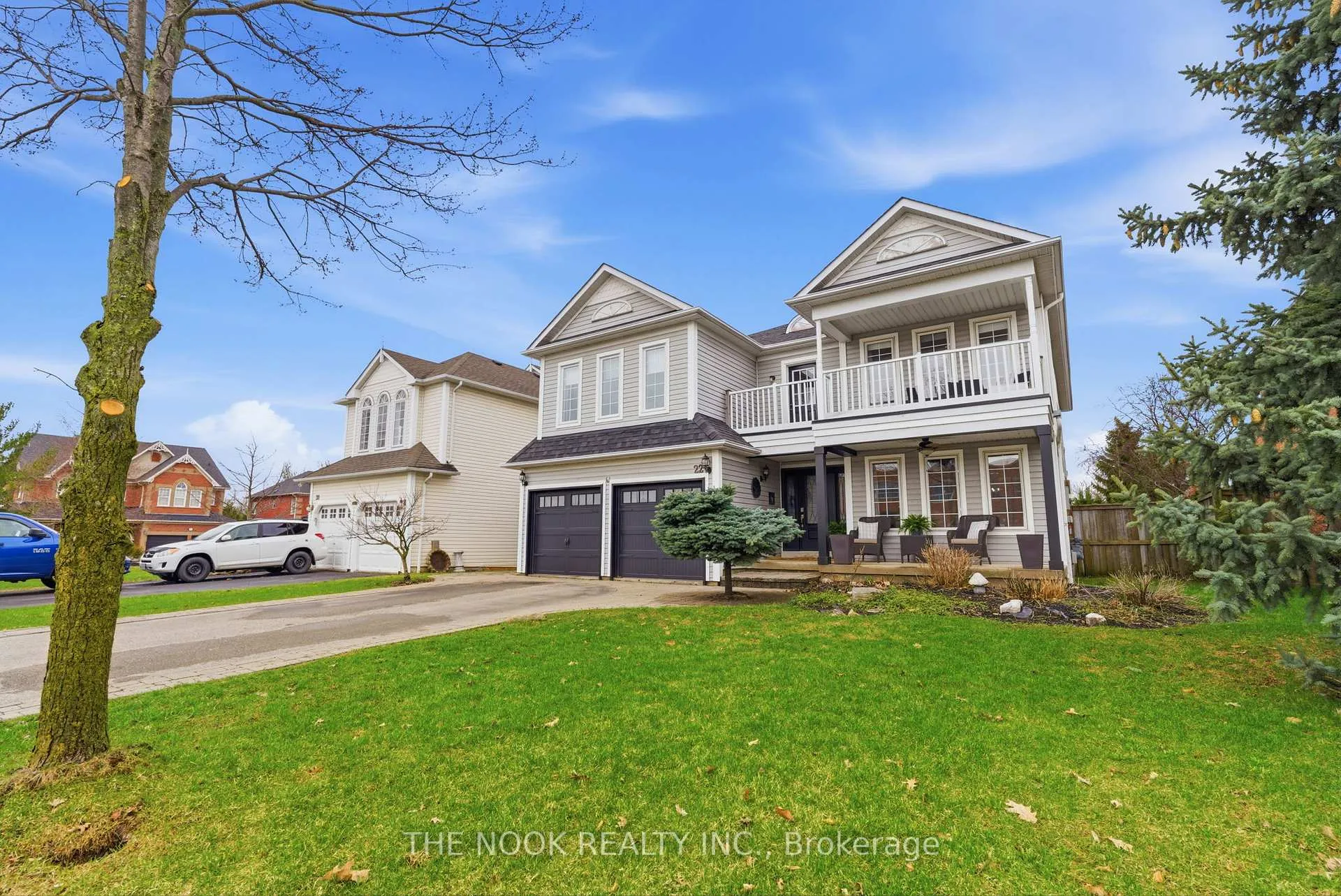 Photo 3 of 22 Selkirk Drive, Whitby, Brooklin — HOMEH