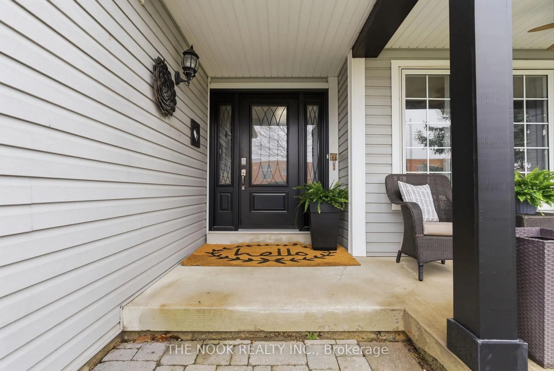 Photo 5 of 22 Selkirk Drive, Whitby, Brooklin — HOMEH