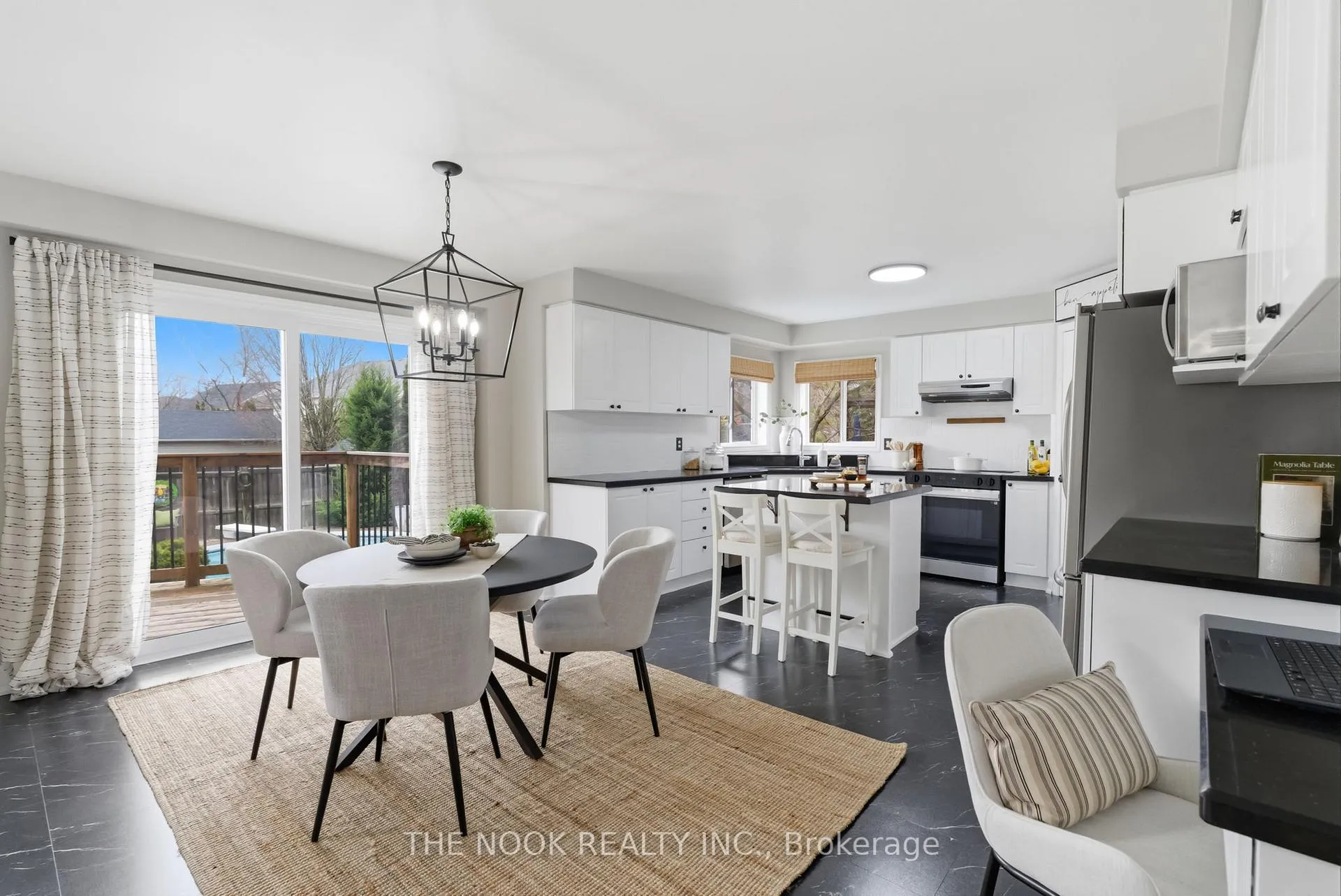 Photo 17 of 22 Selkirk Drive, Whitby, Brooklin — HOMEH