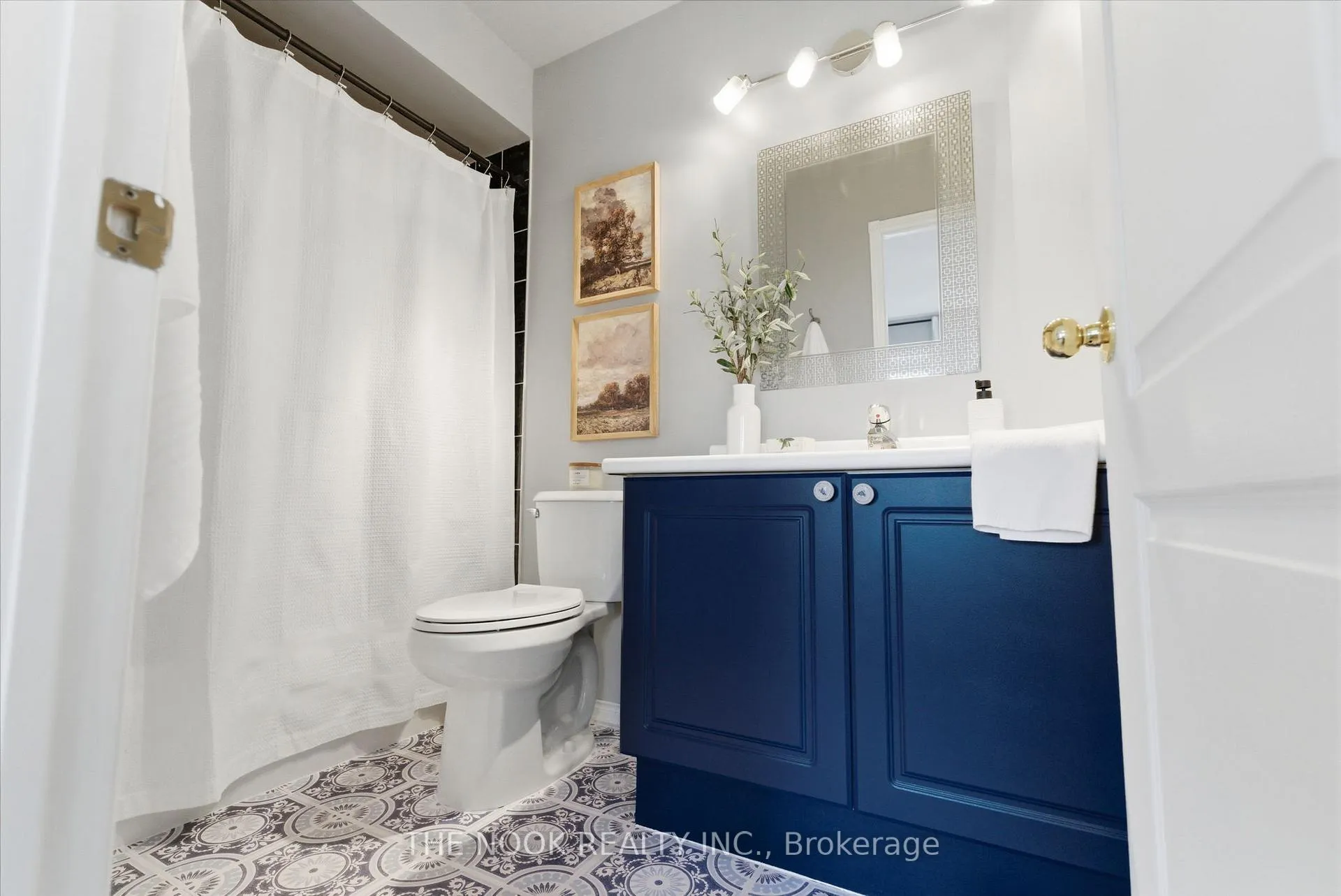 Photo 36 of 22 Selkirk Drive, Whitby, Brooklin — HOMEH