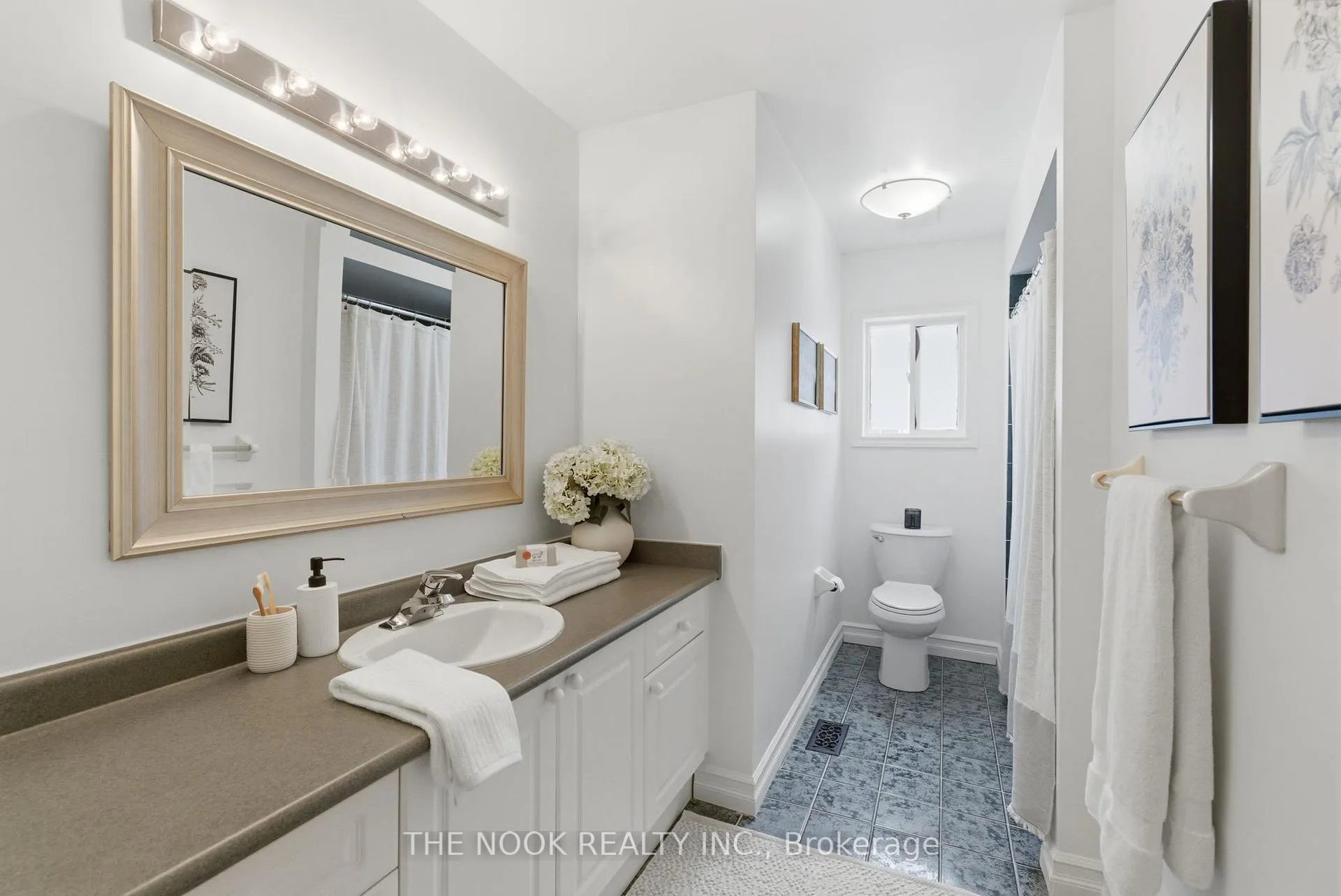 Photo 42 of 22 Selkirk Drive, Whitby, Brooklin — HOMEH