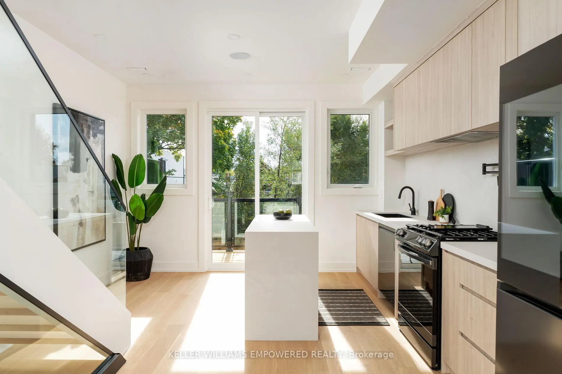 Photo 6 of 107A Holborne Avenue, Toronto, Danforth Village-East York — HOMEH