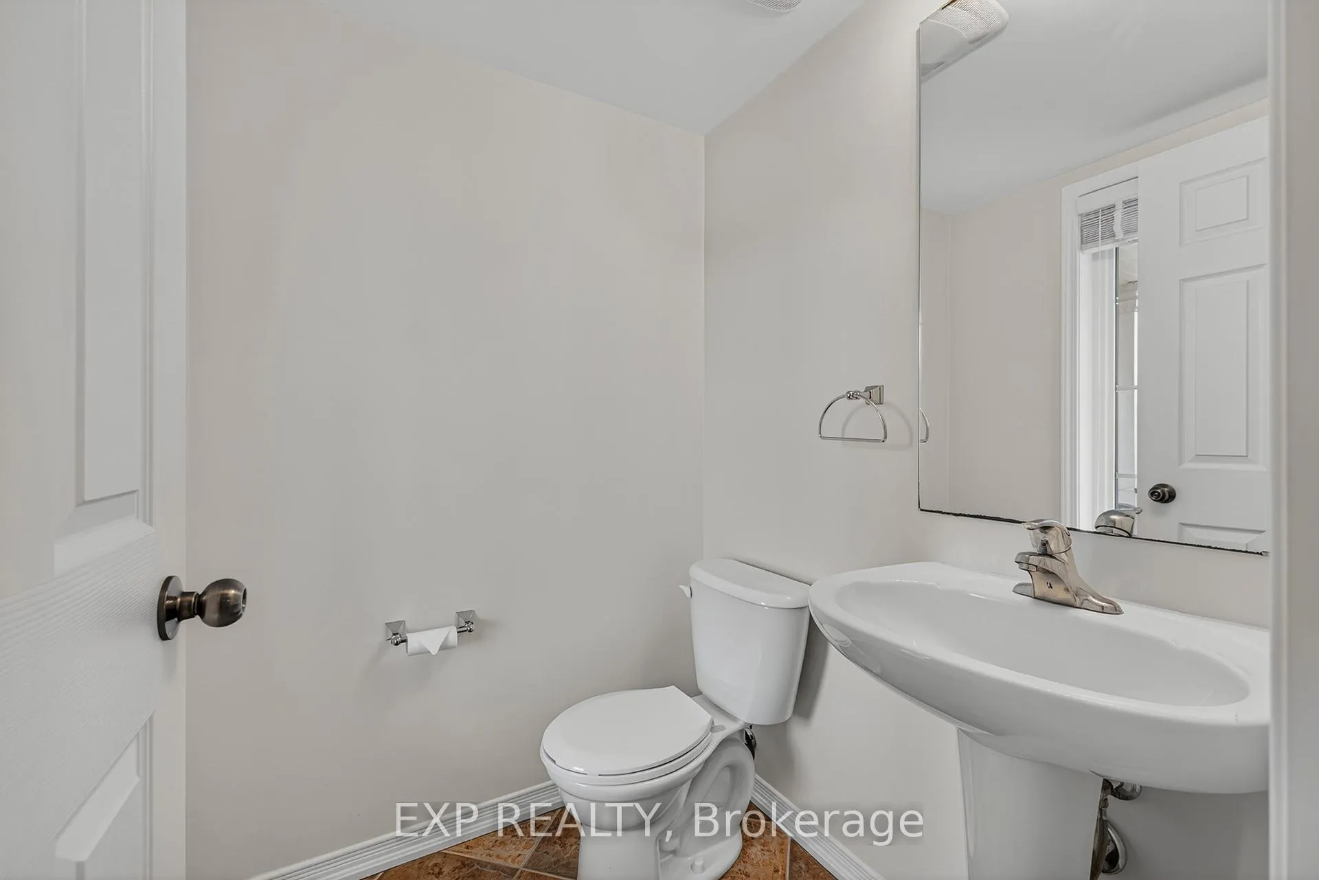 Photo 17 of 18 Starlight Avenue, Woolwich — HOMEH