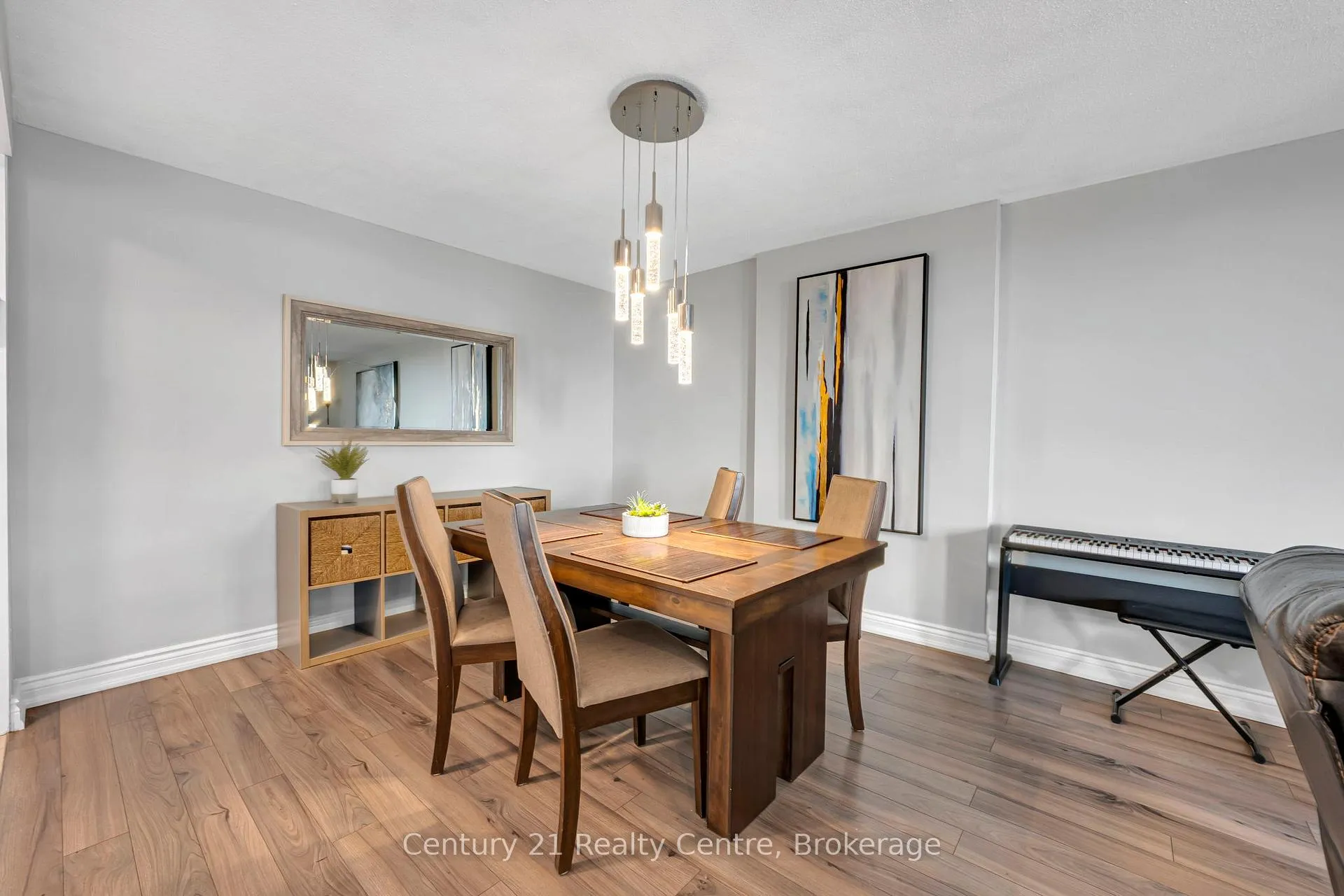 Photo 5 of Unit 509, 1 Royal Orchard Boulevard, Markham, Royal Orchard — HOMEH