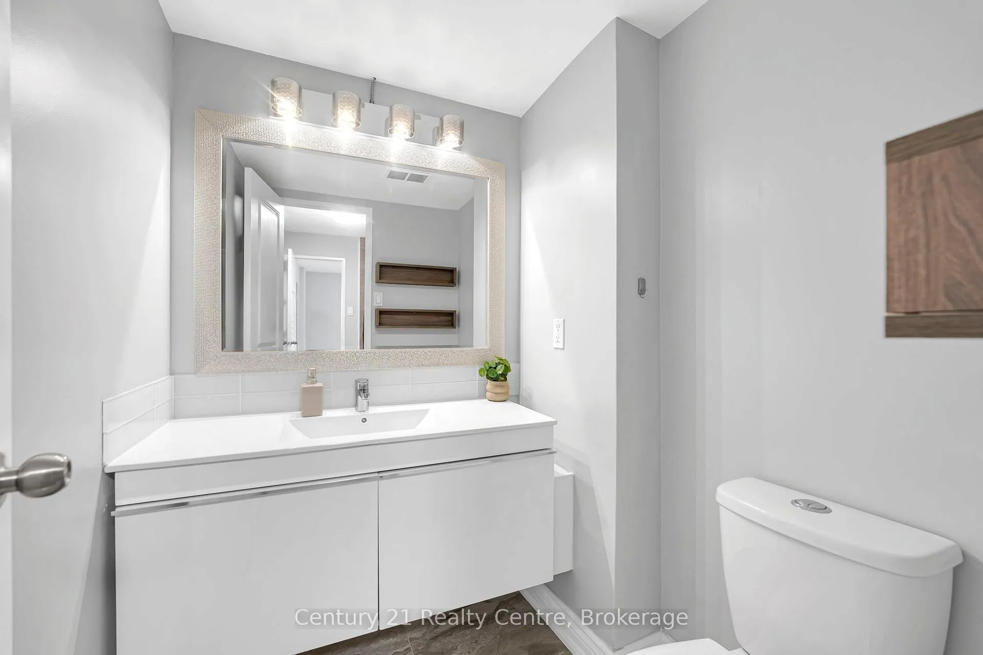 Photo 28 of Unit 509, 1 Royal Orchard Boulevard, Markham, Royal Orchard — HOMEH