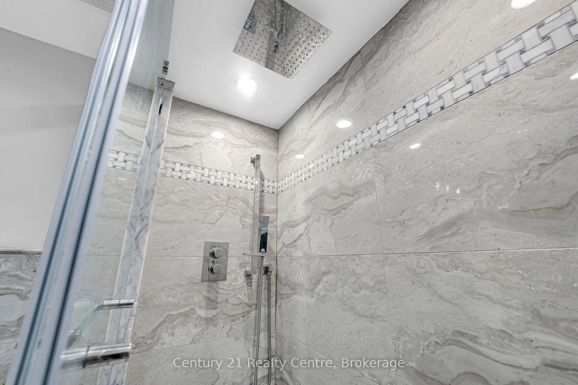 Photo 33 of Unit 509, 1 Royal Orchard Boulevard, Markham, Royal Orchard — HOMEH