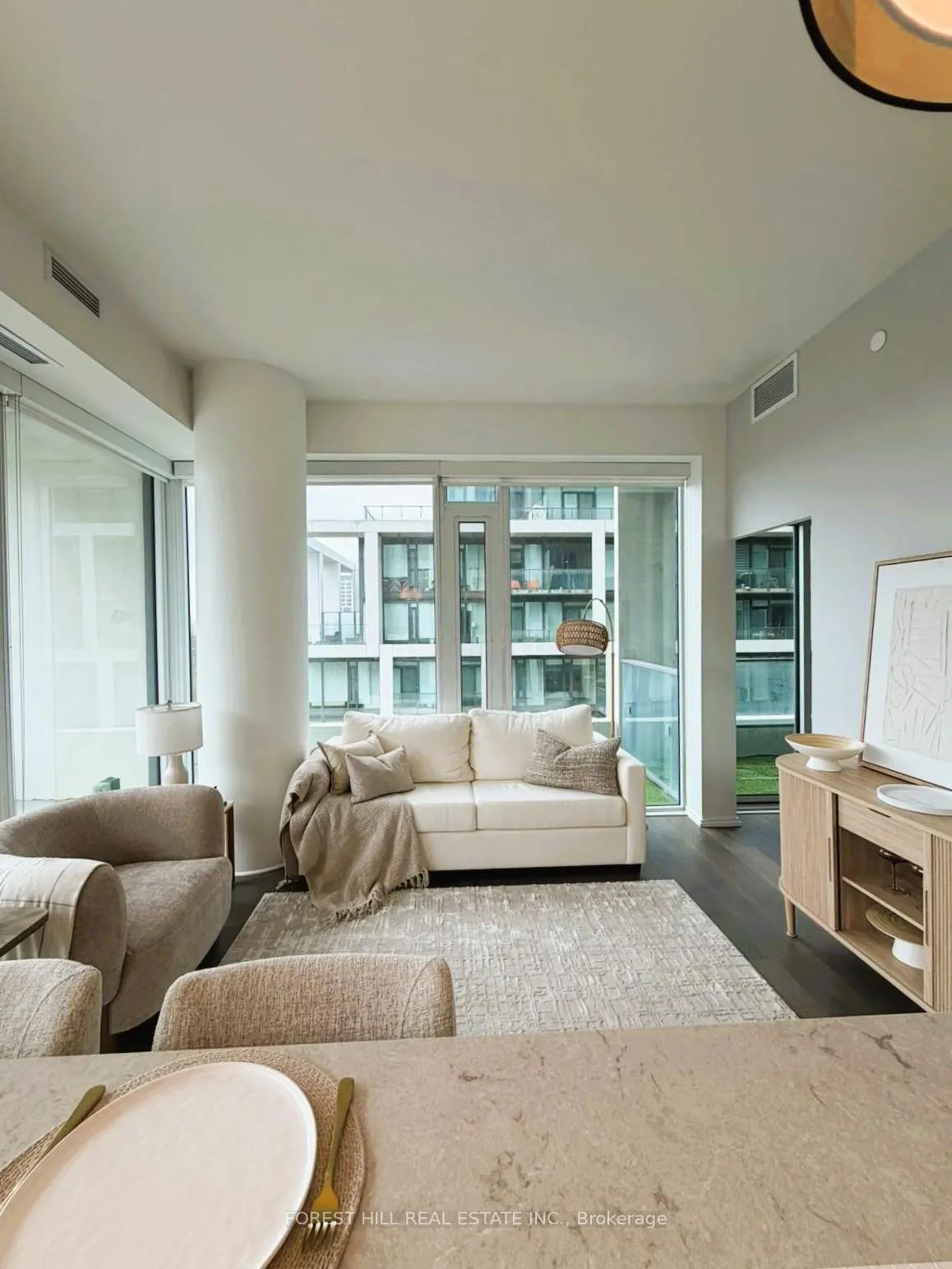 Photo 5 of Unit 1004, 5 Soudan Avenue, Toronto, Mount Pleasant West — HOMEH