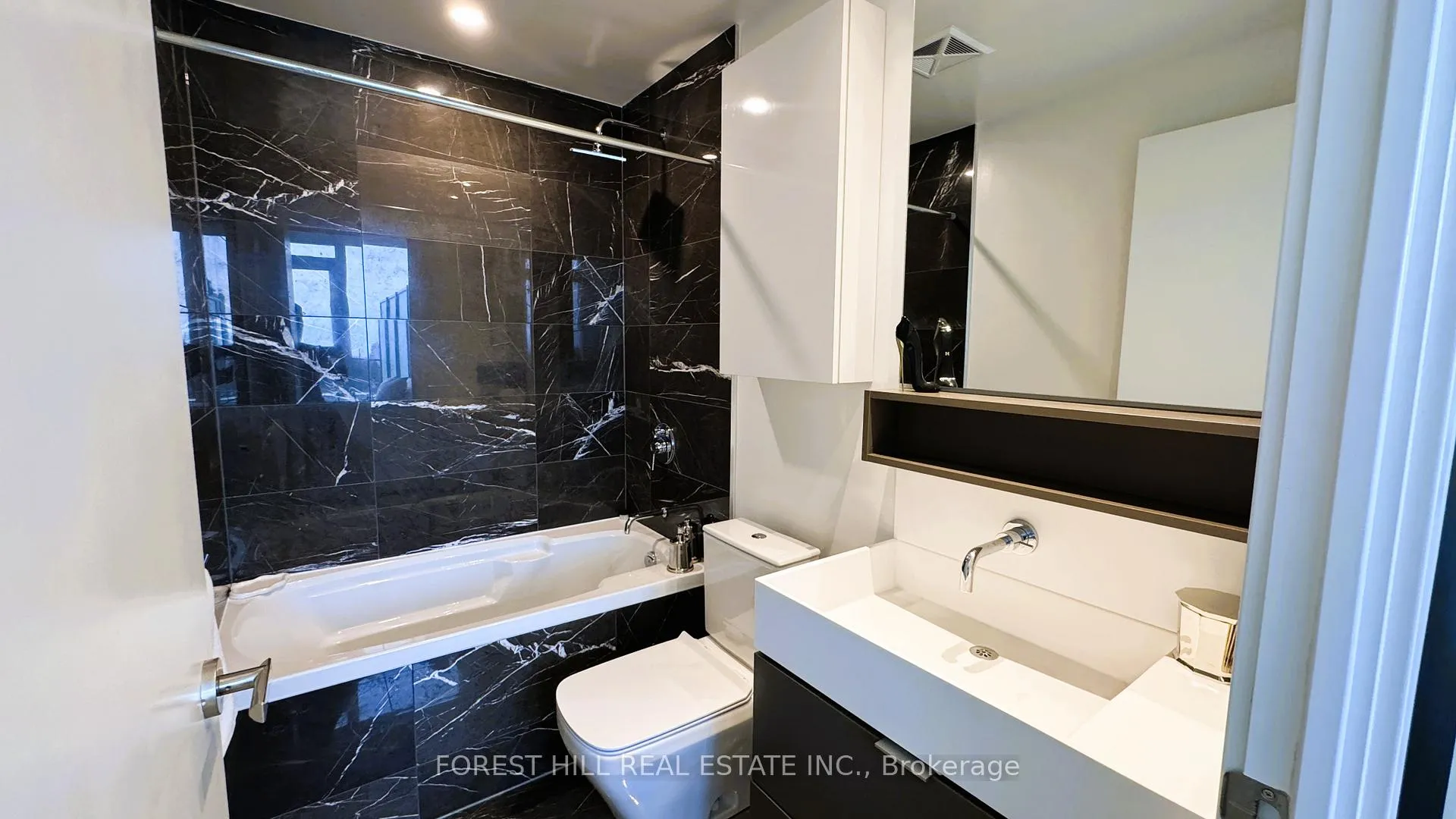 Photo 20 of Unit 1004, 5 Soudan Avenue, Toronto, Mount Pleasant West — HOMEH
