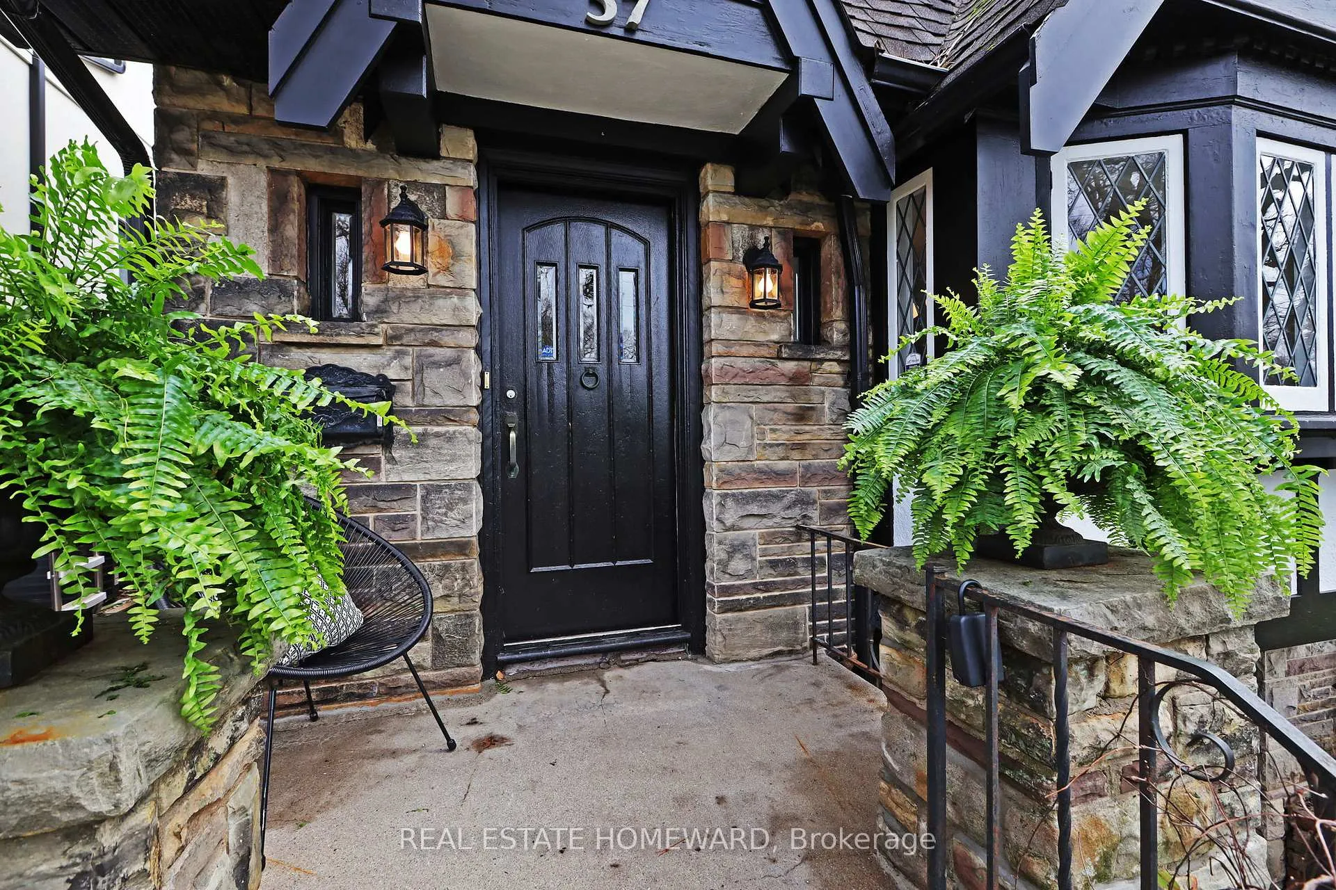 Photo 2 of 57 Fallingbrook Road, Scarborough, Birchcliffe-Cliffside — HOMEH