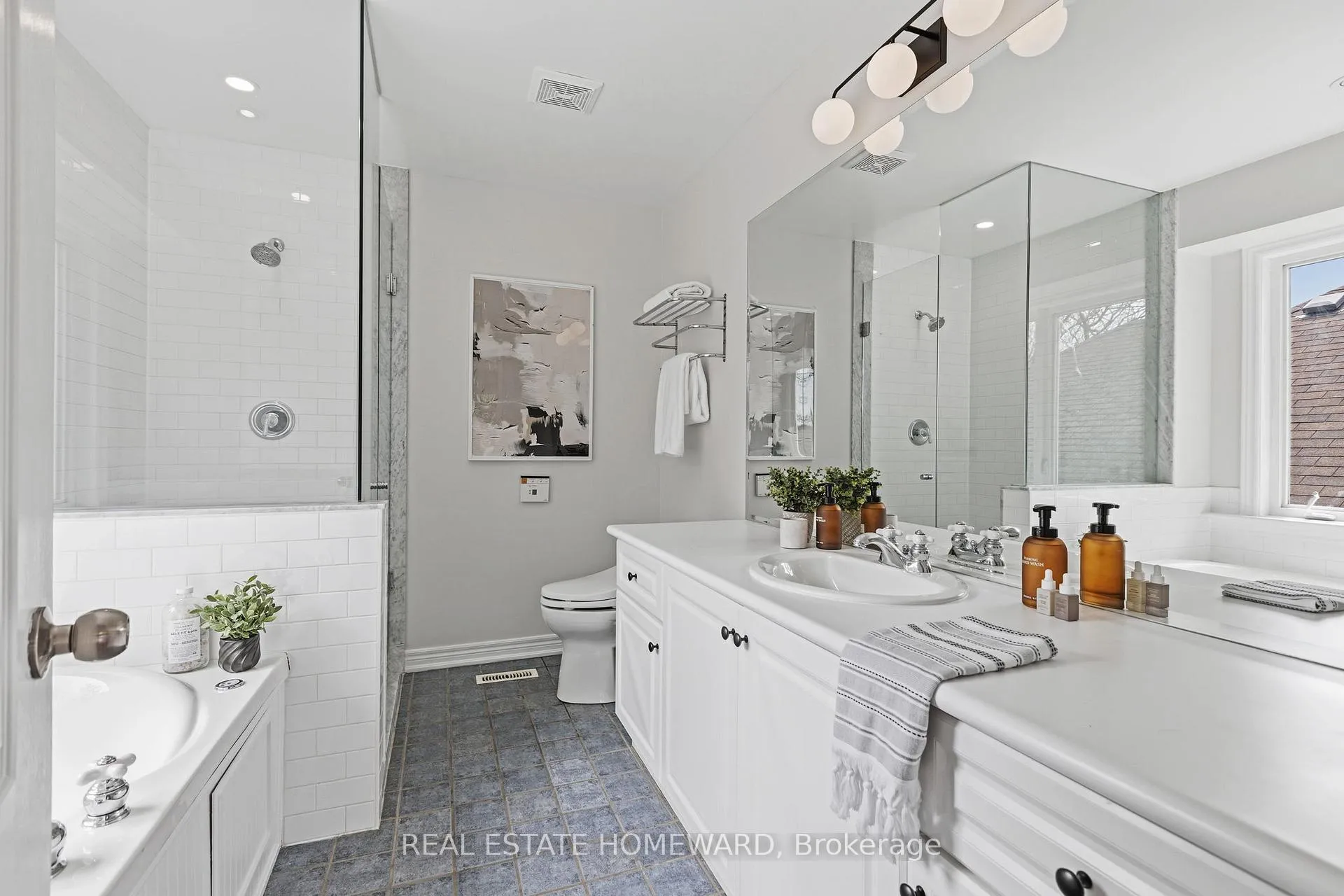 Photo 21 of 57 Fallingbrook Road, Scarborough, Birchcliffe-Cliffside — HOMEH
