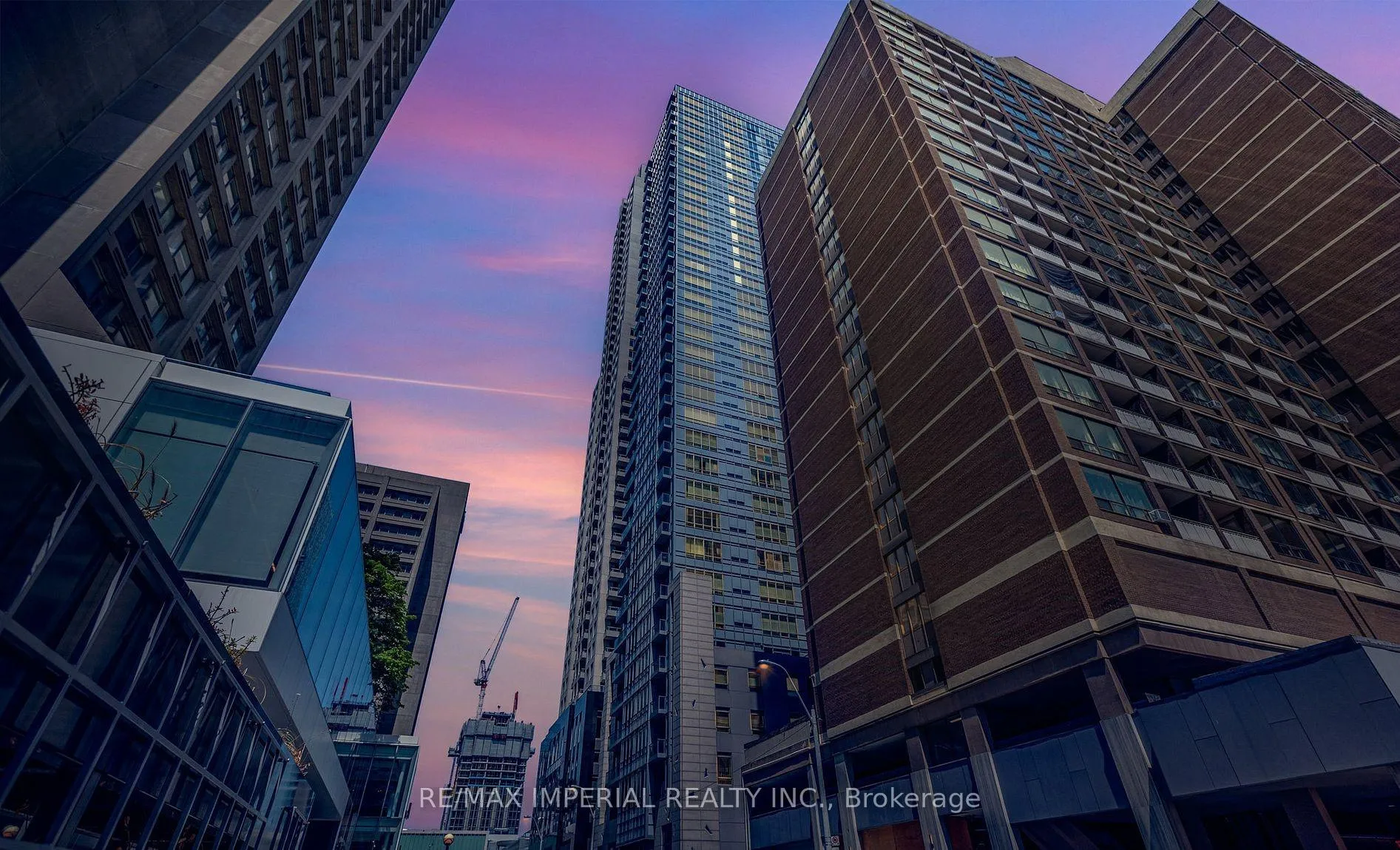 Photo 1 of Unit 2001, 21 Balmuto Street, Toronto, Bay Street Corridor — HOMEH