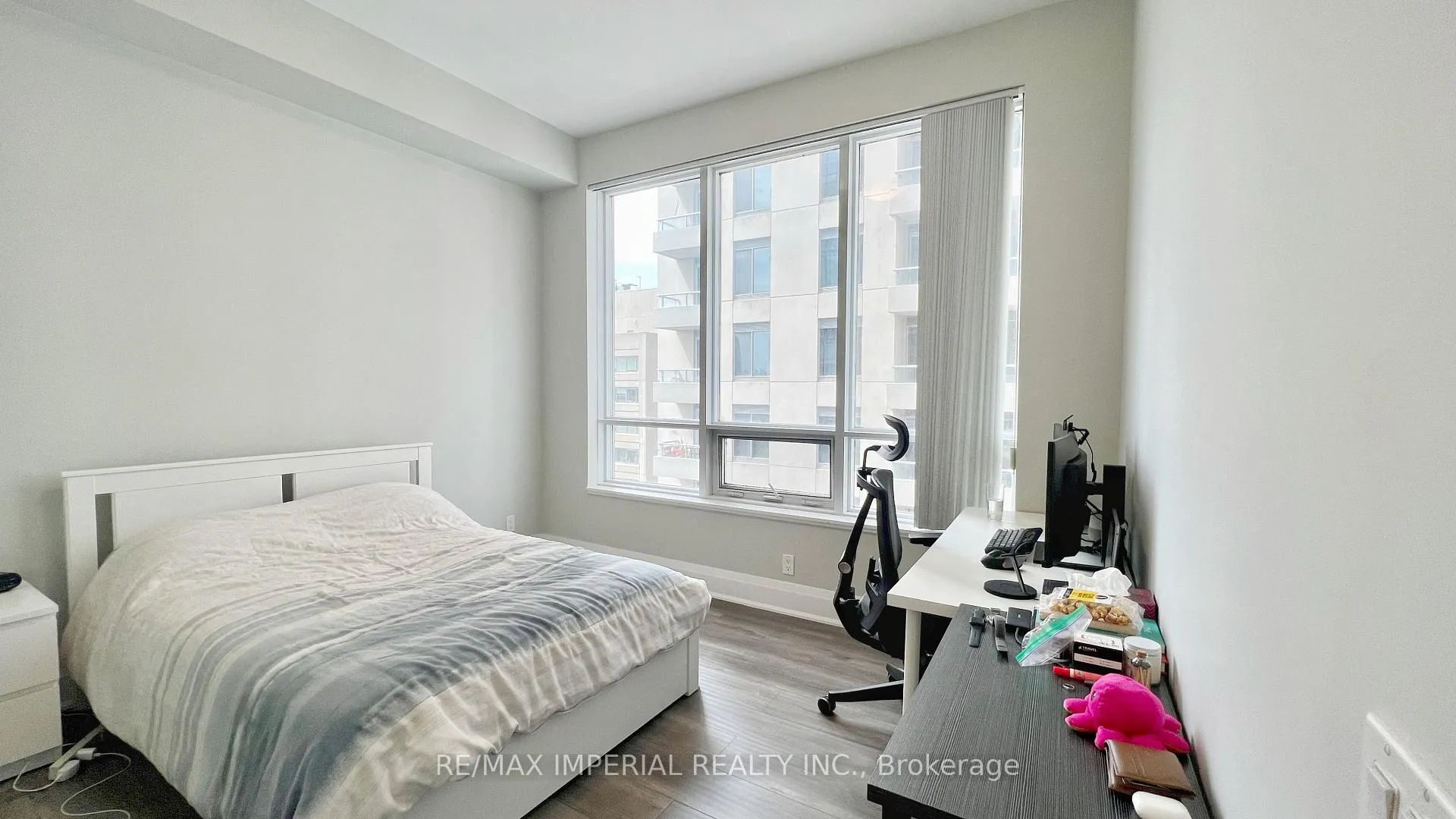 Photo 6 of Unit 2001, 21 Balmuto Street, Toronto, Bay Street Corridor — HOMEH