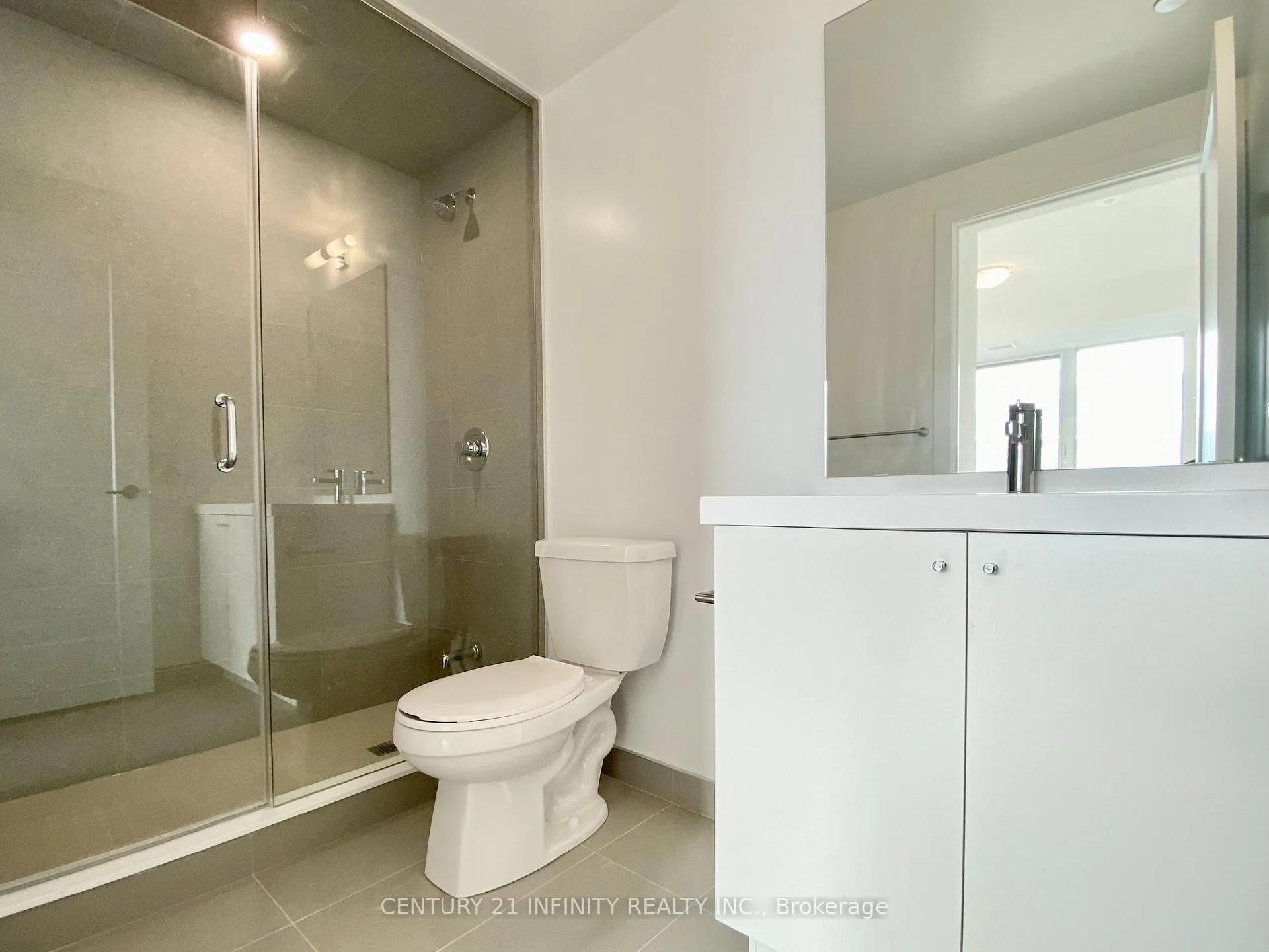 Photo 4 of Unit 2006, 2545 Simcoe Street N, Oshawa, Windfields — HOMEH