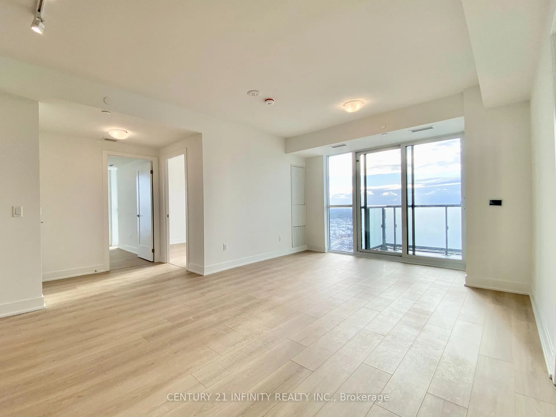 Photo 10 of Unit 2006, 2545 Simcoe Street N, Oshawa, Windfields — HOMEH