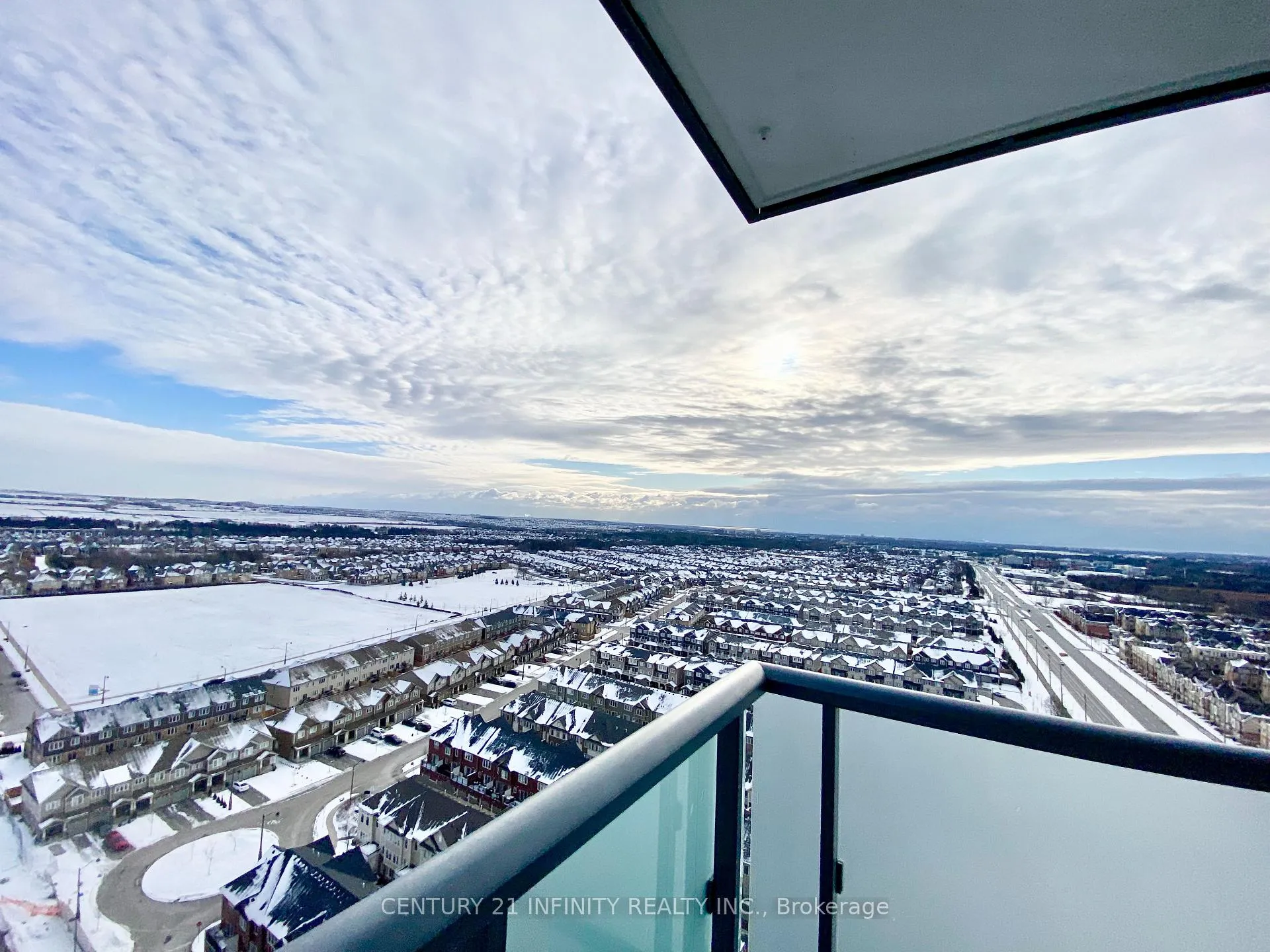 Photo 23 of Unit 2006, 2545 Simcoe Street N, Oshawa, Windfields — HOMEH