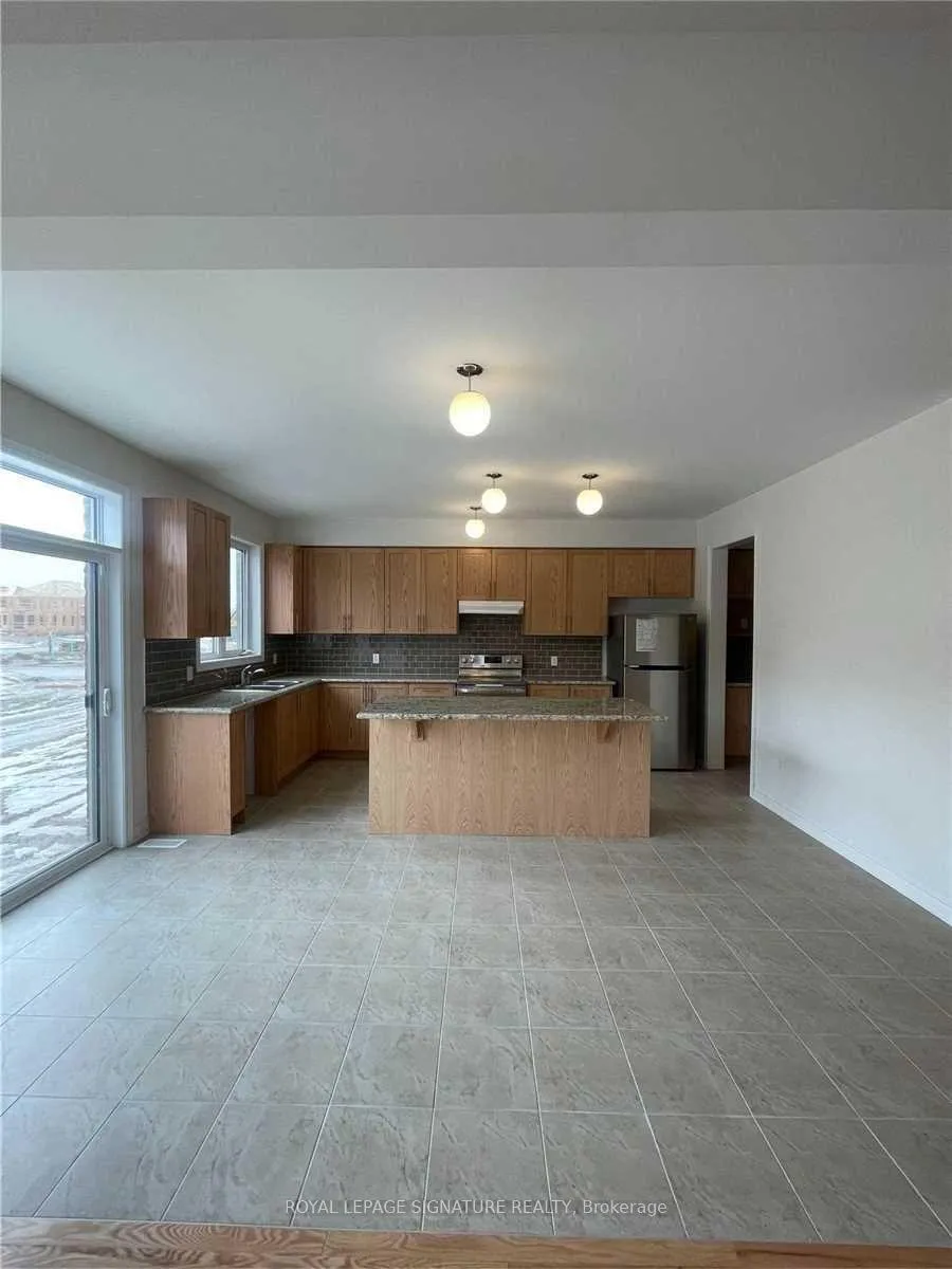Photo 10 of 404 Blackcherry Crescent, Shelburne — HOMEH