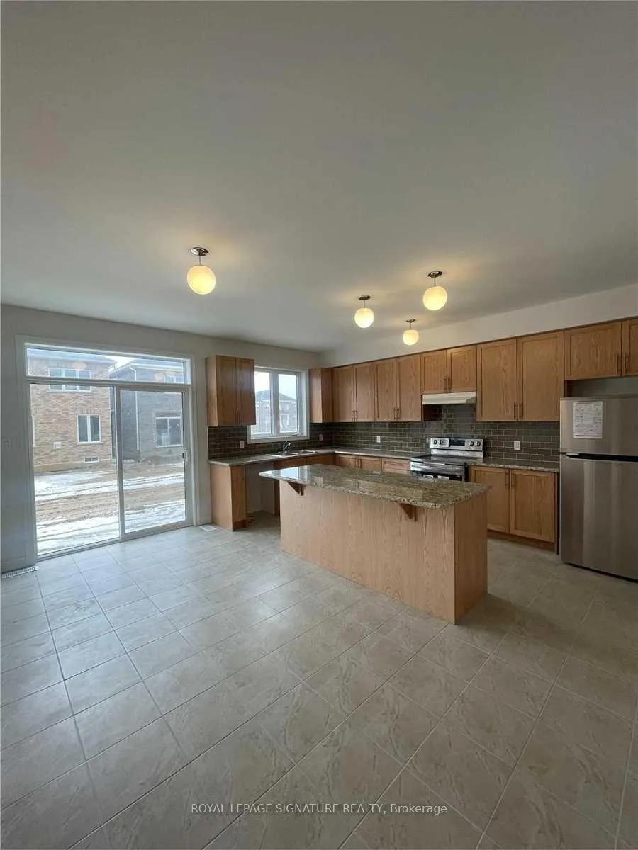 Photo 12 of 404 Blackcherry Crescent, Shelburne — HOMEH