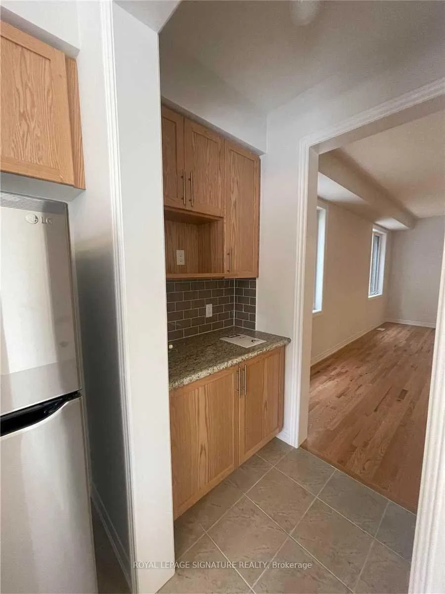 Photo 15 of 404 Blackcherry Crescent, Shelburne — HOMEH