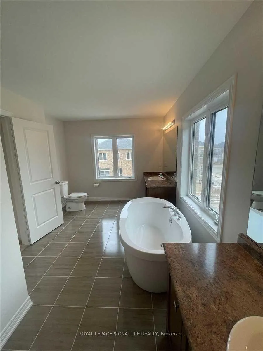 Photo 21 of 404 Blackcherry Crescent, Shelburne — HOMEH