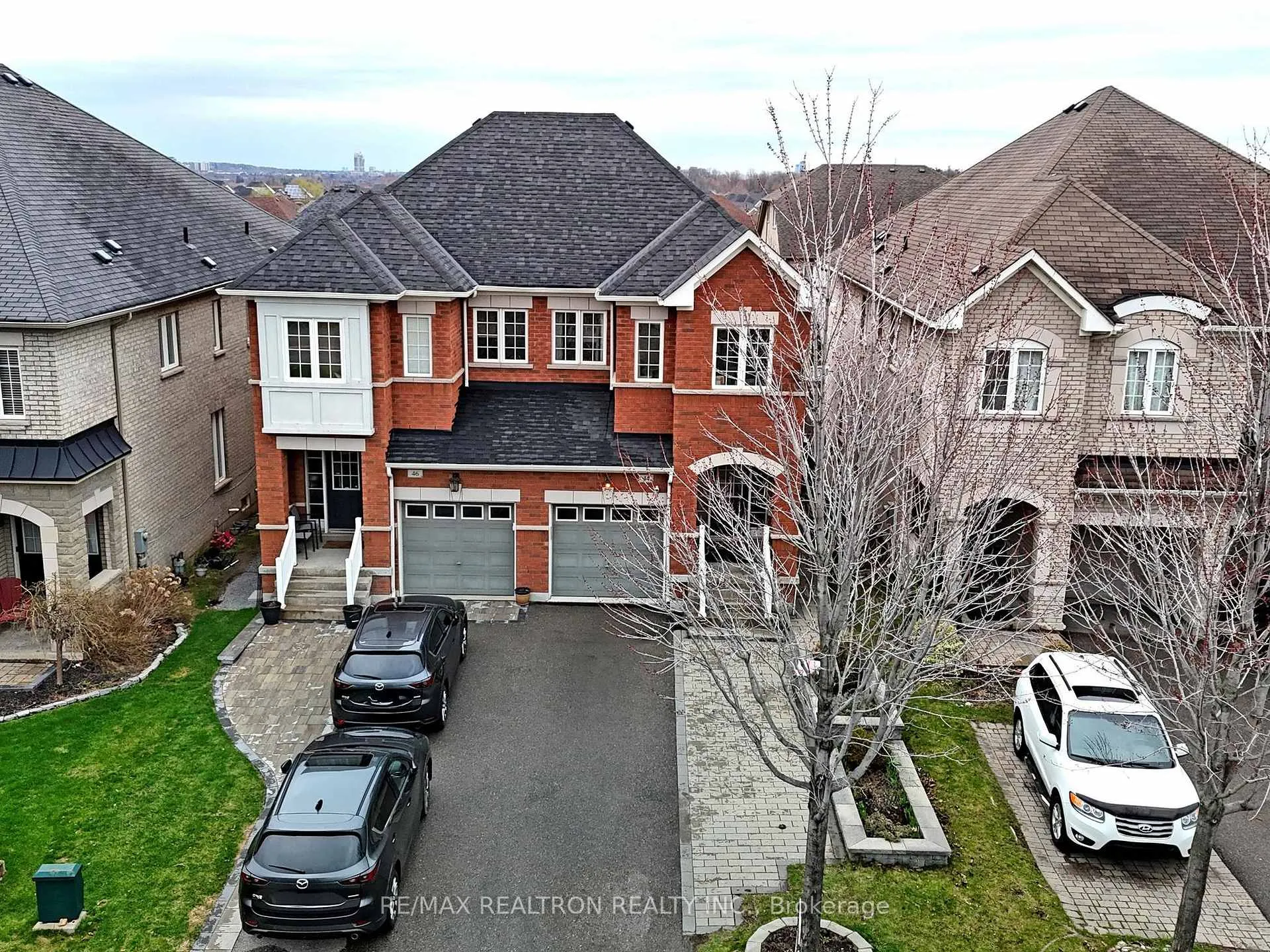 Photo 3 of 44 Westolivia Trail, Vaughan, Patterson — HOMEH