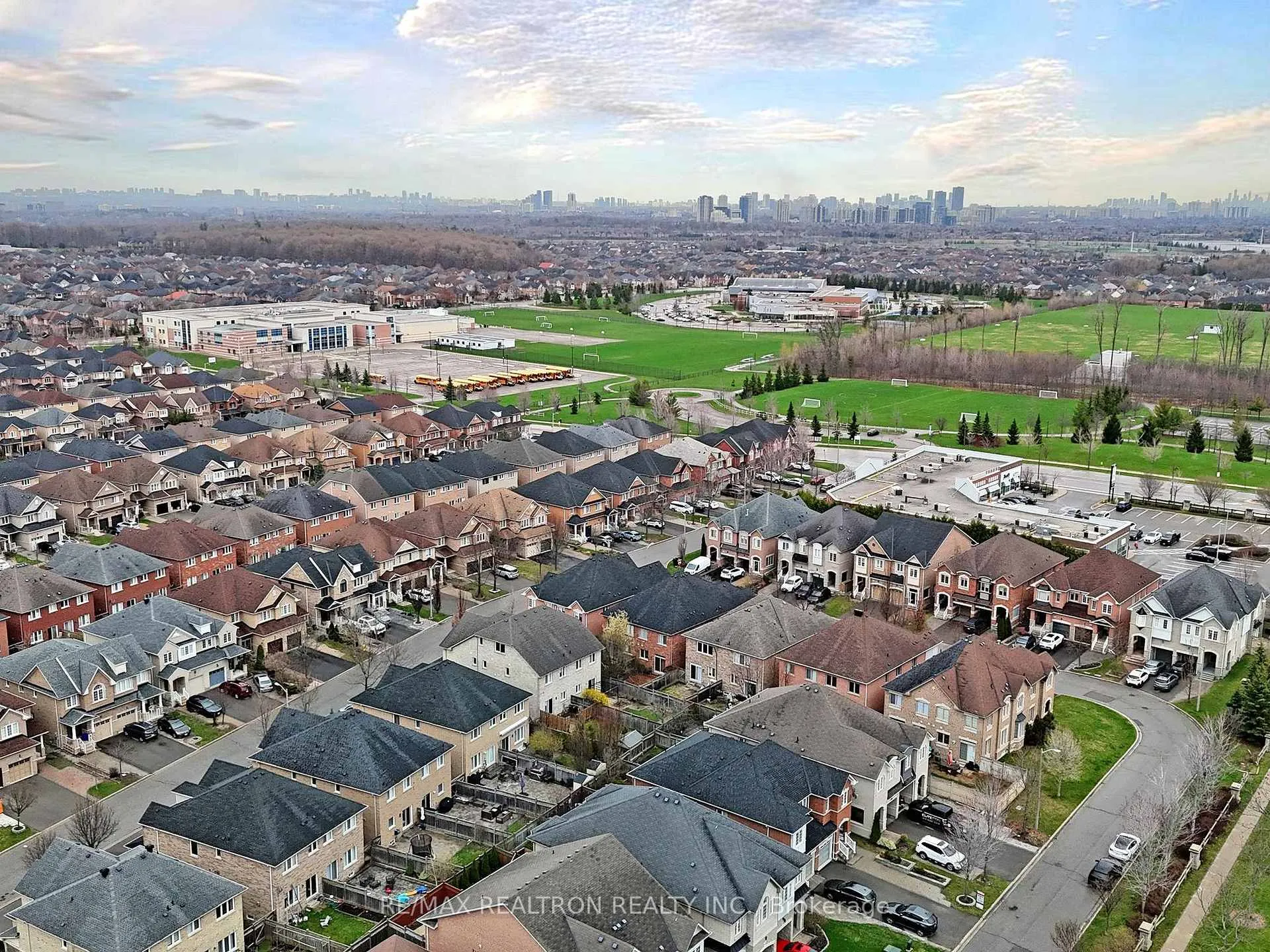 Photo 44 of 44 Westolivia Trail, Vaughan, Patterson — HOMEH