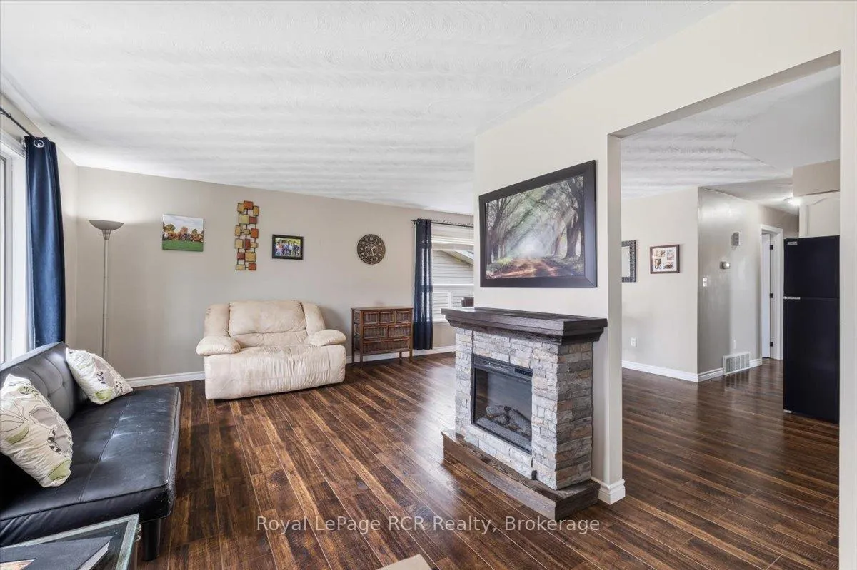 Photo 8 of 557 2nd A Street, Hanover — HOMEH