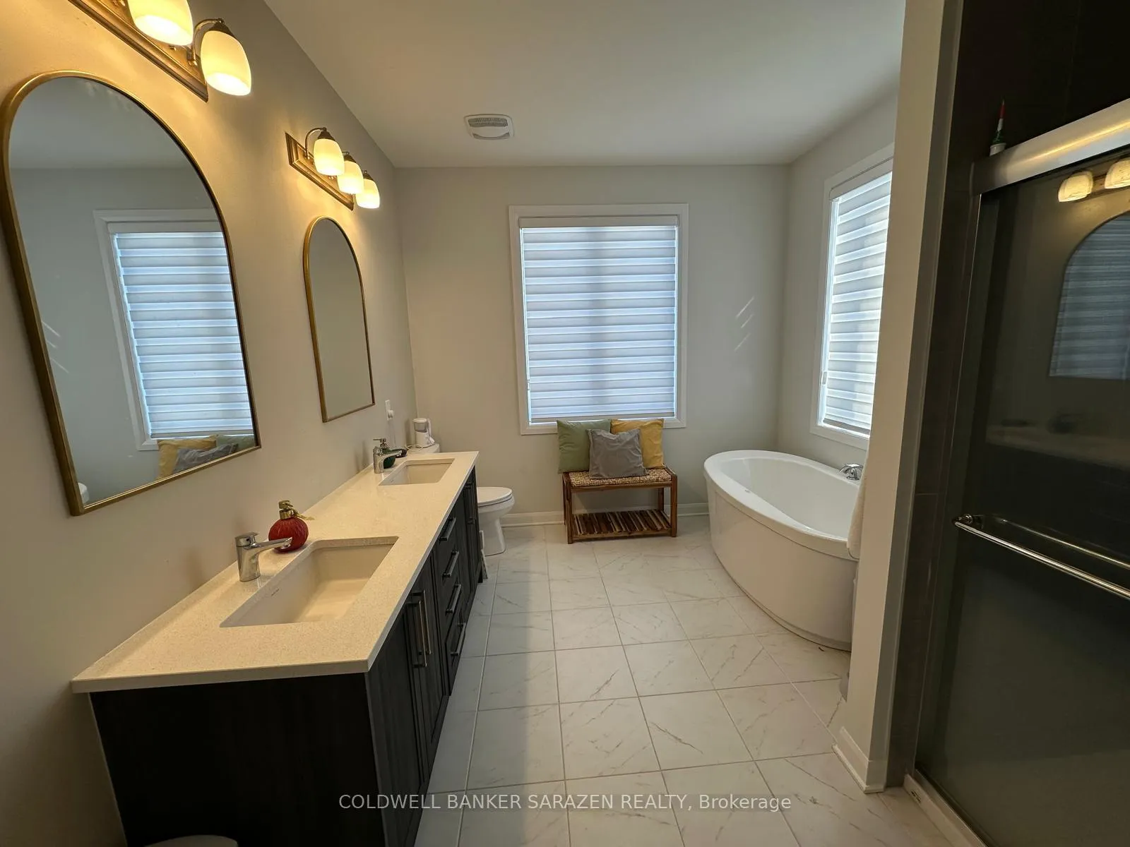Photo 18 of 523 Anchor Circle W, Ottawa, Mahogany Community — HOMEH