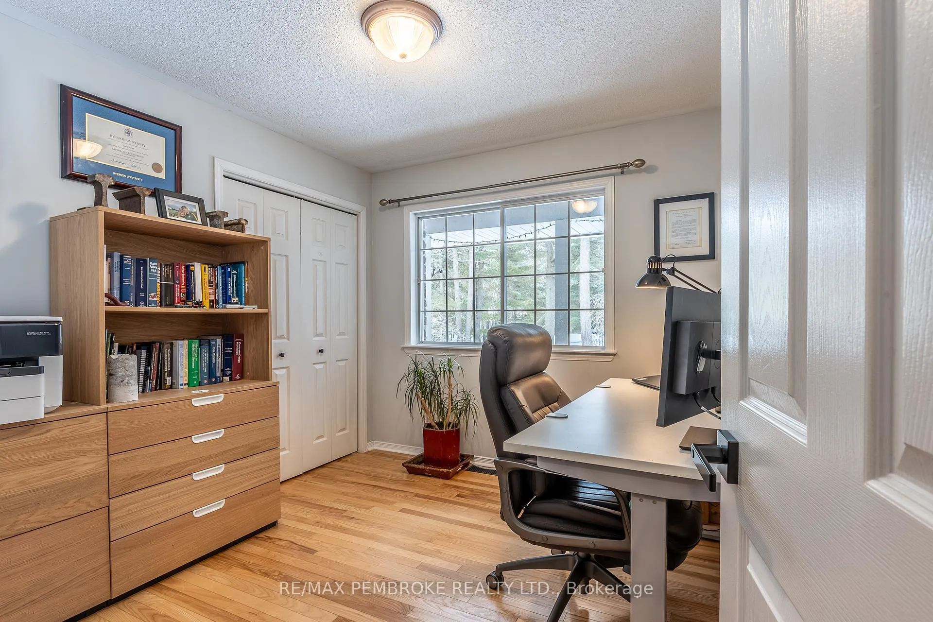 Photo 15 of 6 Steffen Street, Petawawa — HOMEH