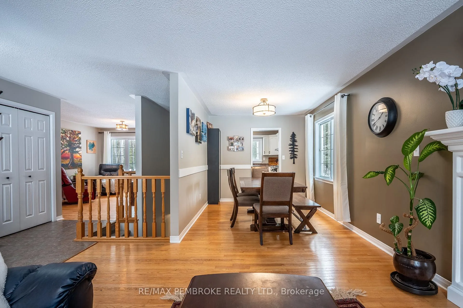 Photo 17 of 6 Steffen Street, Petawawa — HOMEH