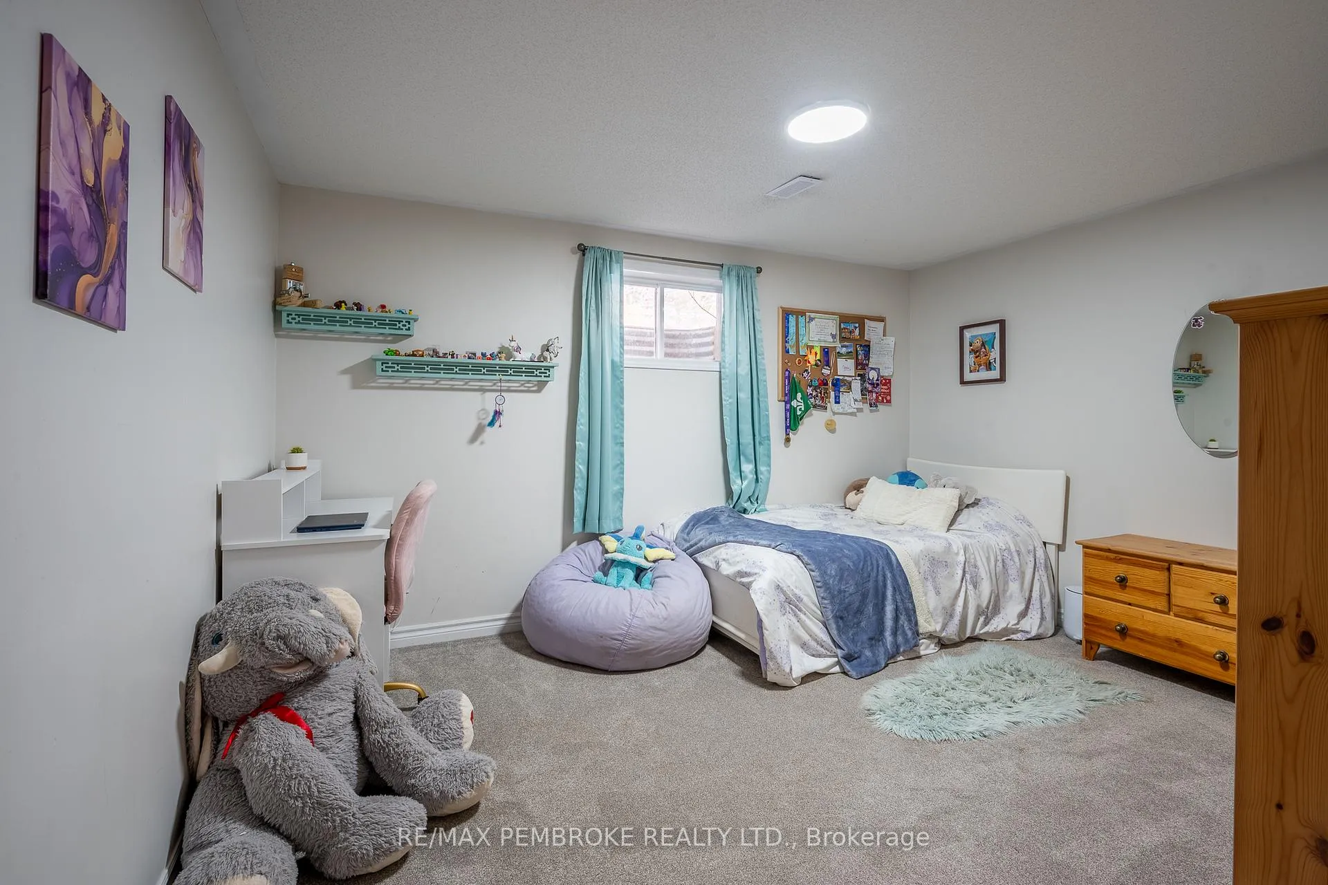 Photo 35 of 6 Steffen Street, Petawawa — HOMEH