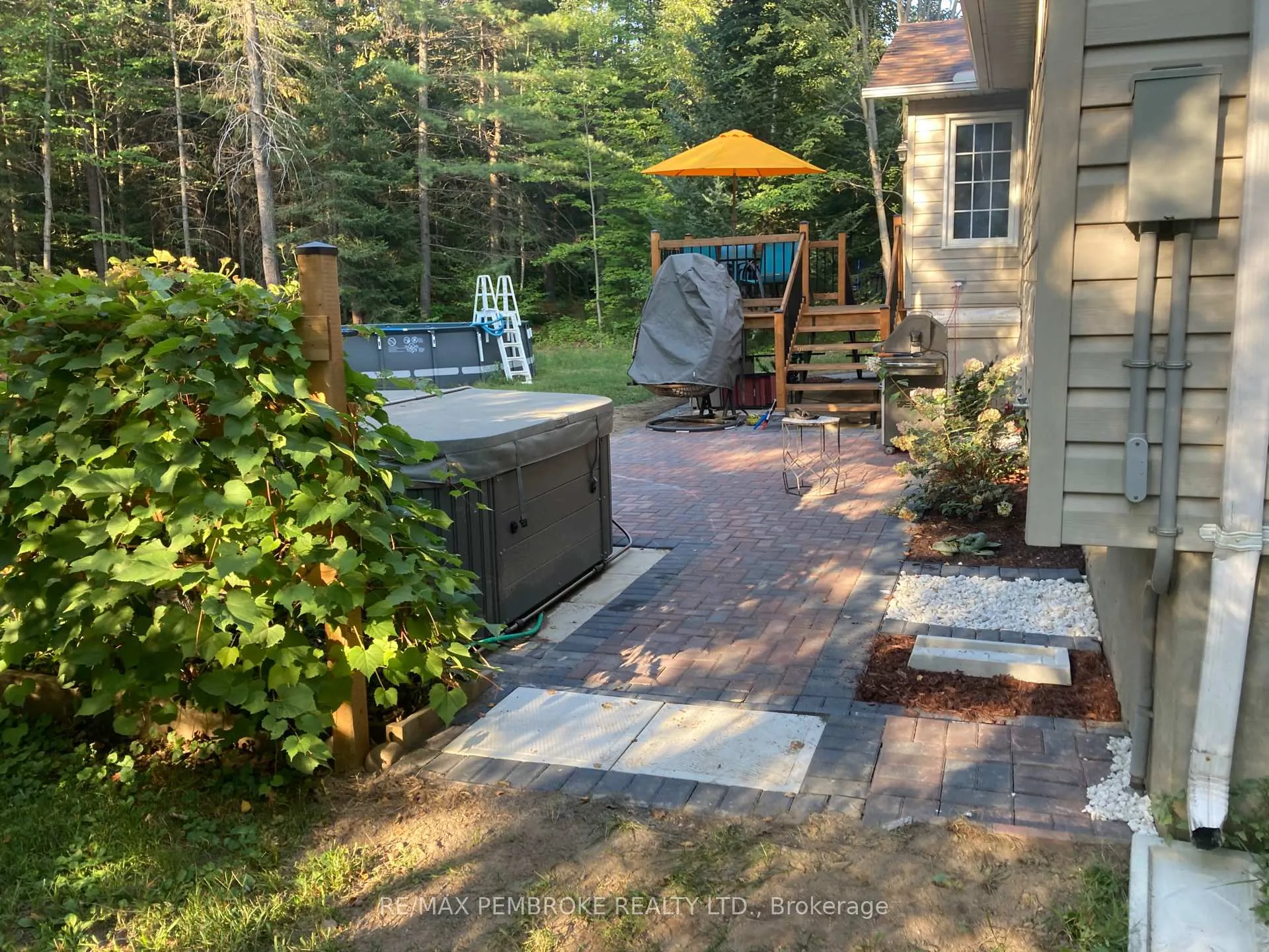 Photo 50 of 6 Steffen Street, Petawawa — HOMEH