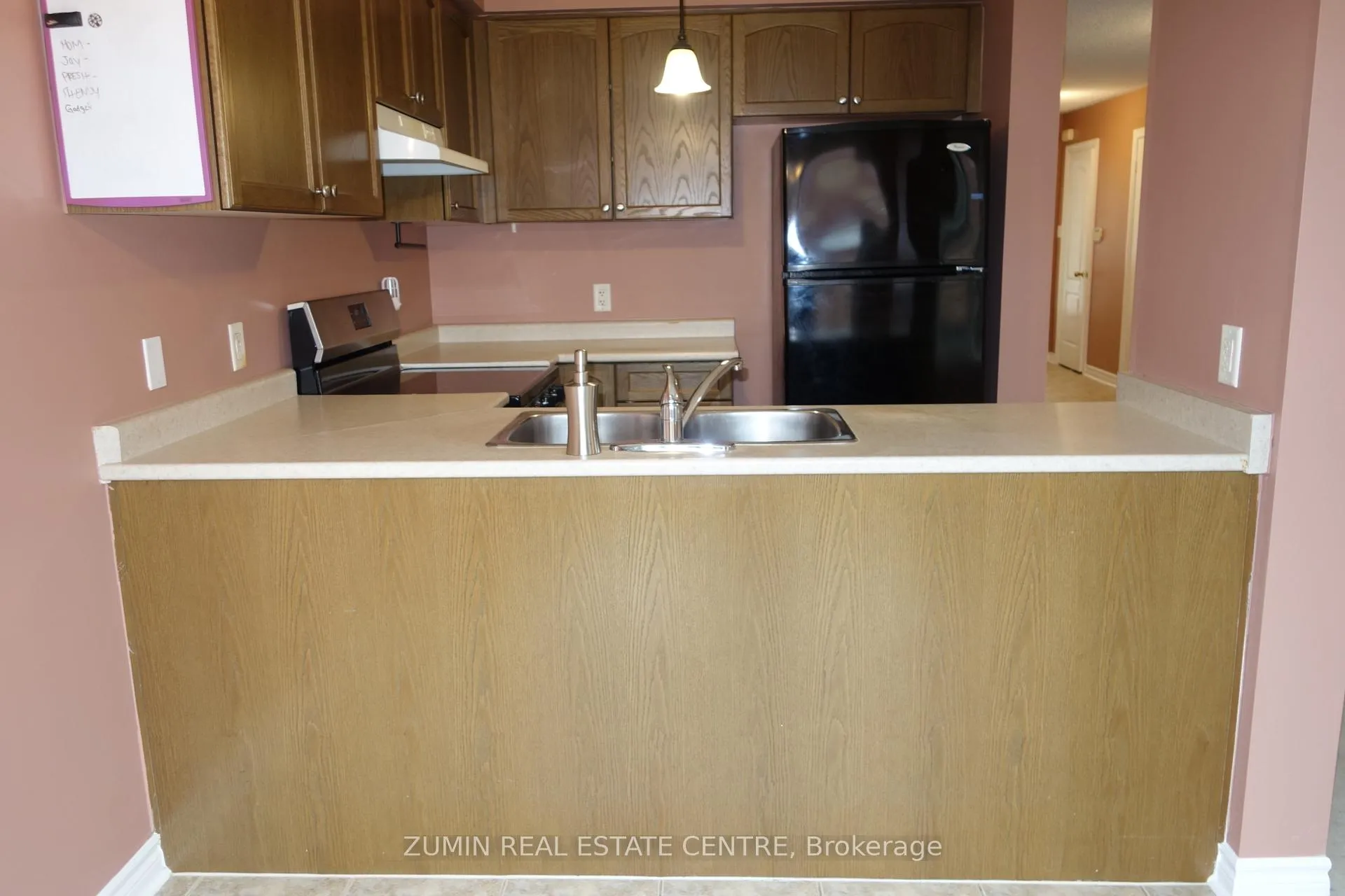 Photo 11 of 37 Kintyre Street, Brampton, Heart Lake West — HOMEH