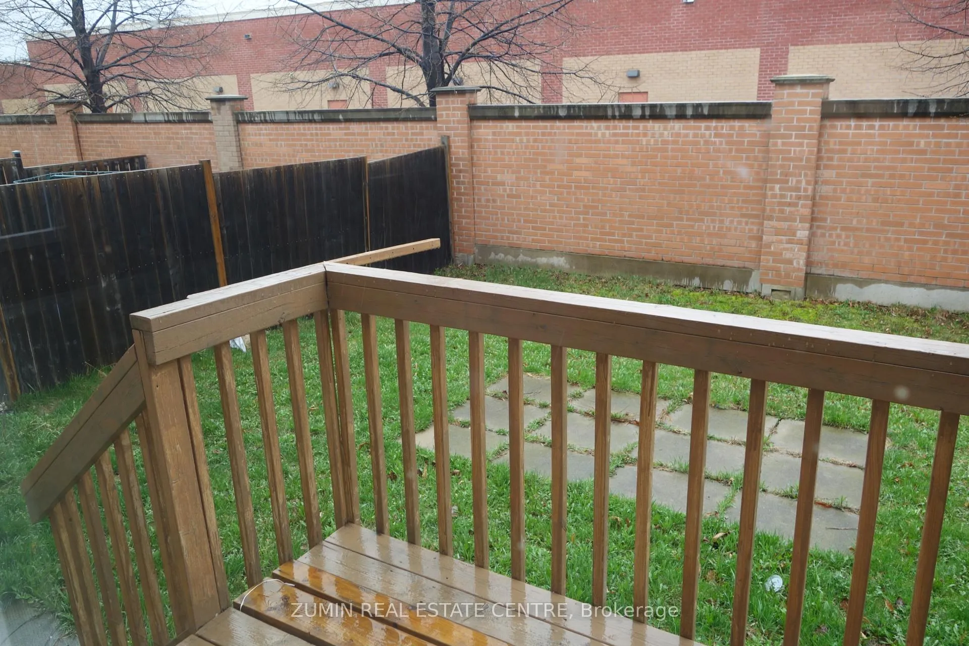 Photo 14 of 37 Kintyre Street, Brampton, Heart Lake West — HOMEH