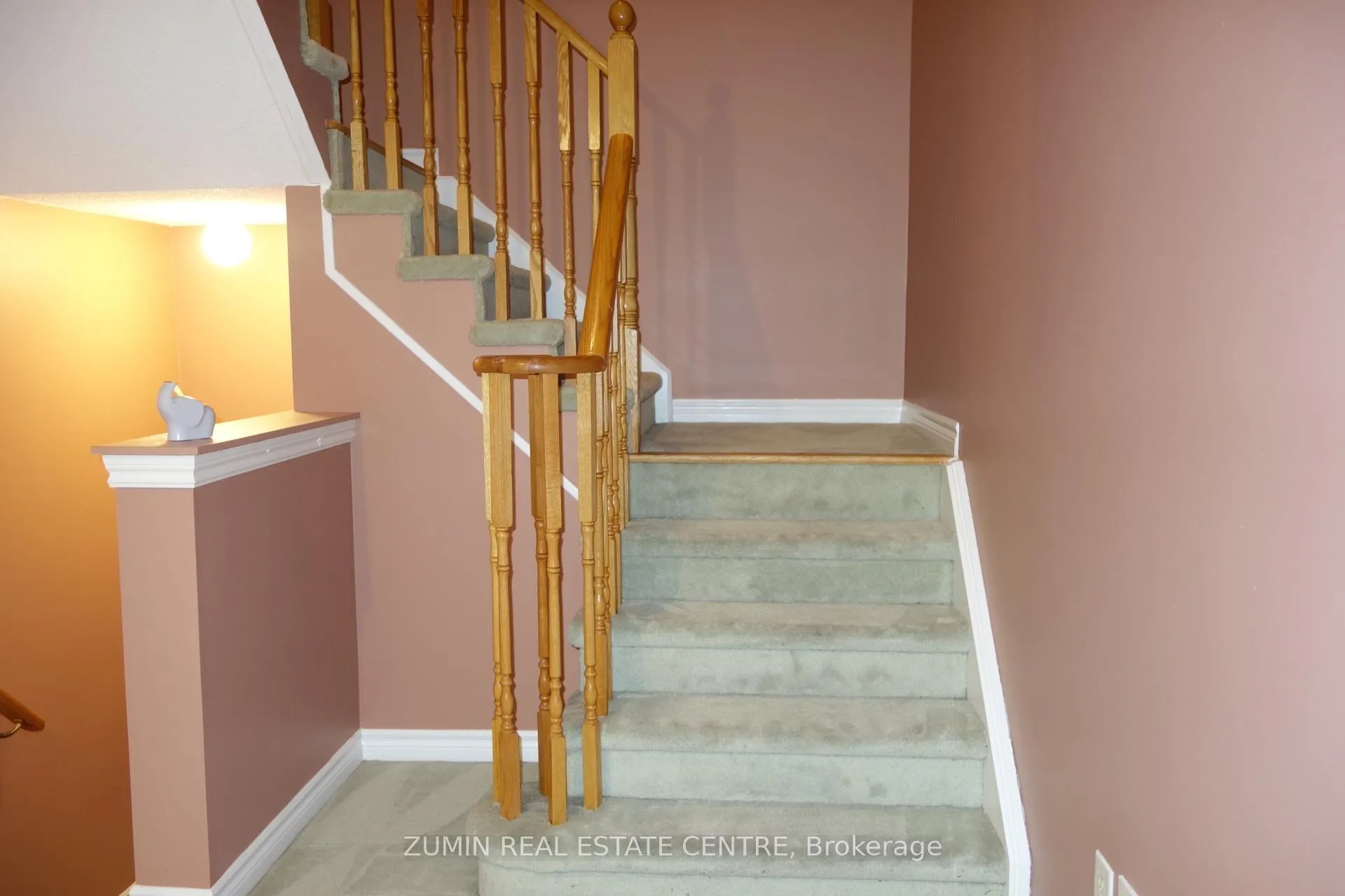 Photo 16 of 37 Kintyre Street, Brampton, Heart Lake West — HOMEH