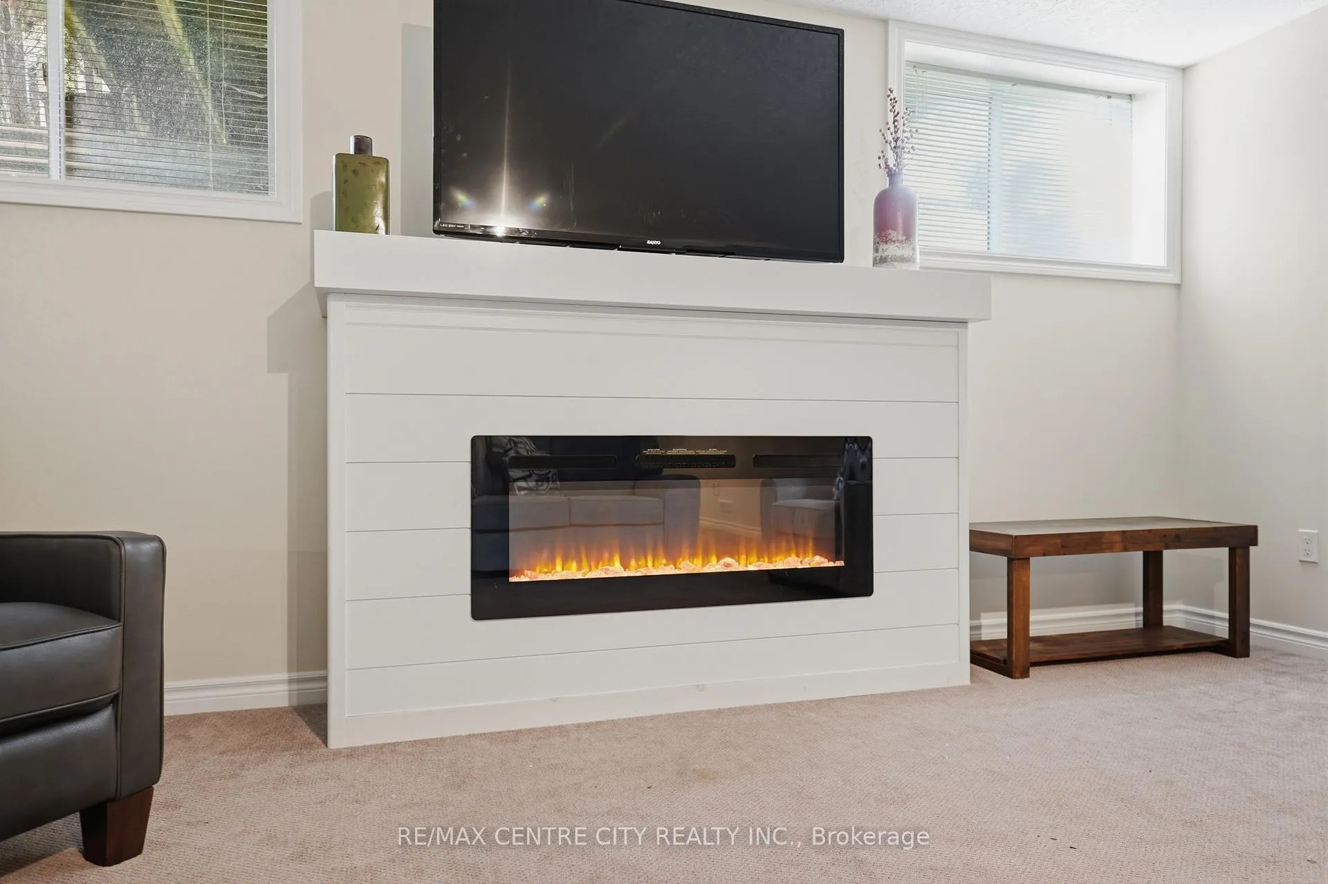 Photo 27 of Unit 21, 121 Meadowcreek Drive, Middlesex Centre, Ilderton — HOMEH