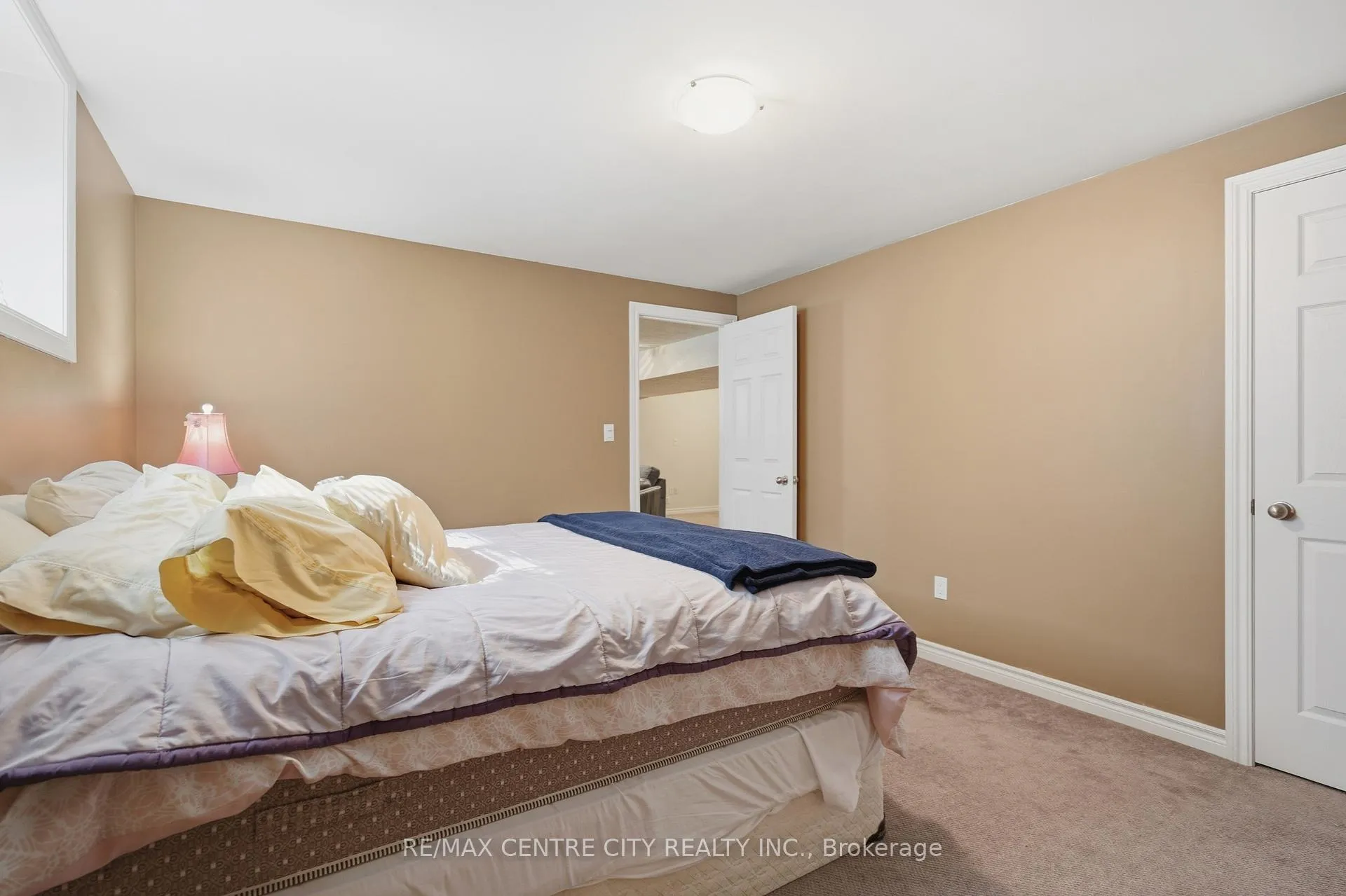 Photo 29 of Unit 21, 121 Meadowcreek Drive, Middlesex Centre, Ilderton — HOMEH